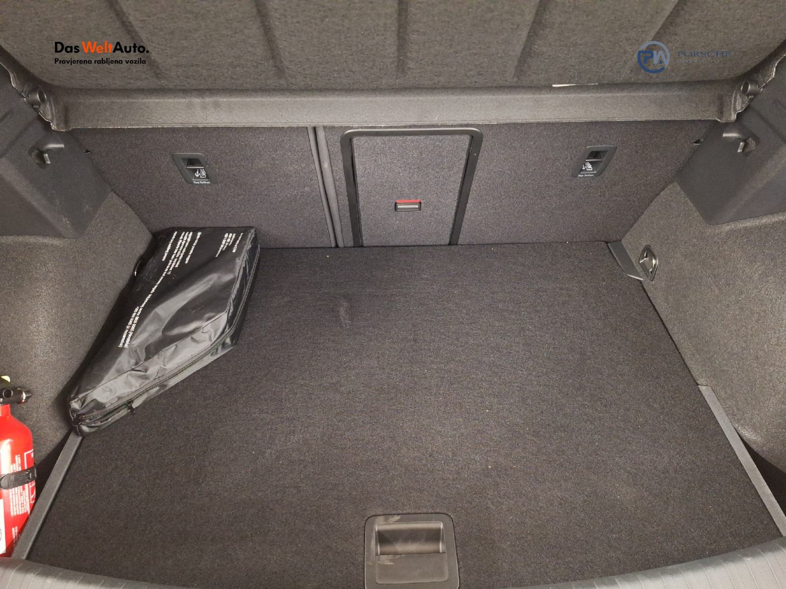 Cupra Leon 1.5 eTSI DSG Tribe * DEMO VOZILO *, fotografija 18