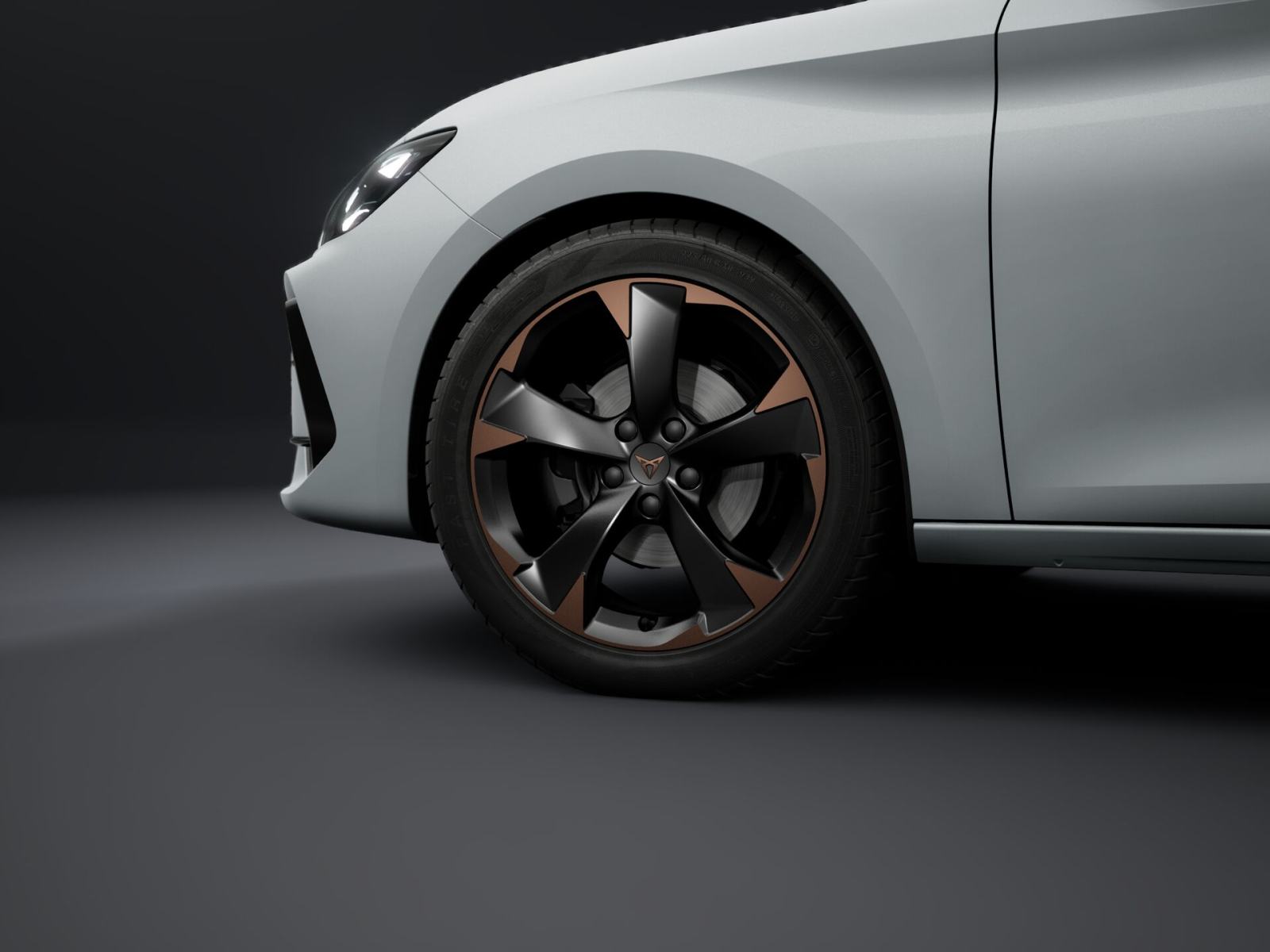 Cupra Leon 1.5 eTSI DSG **VOZILO U DOLASKU**, fotografija 10