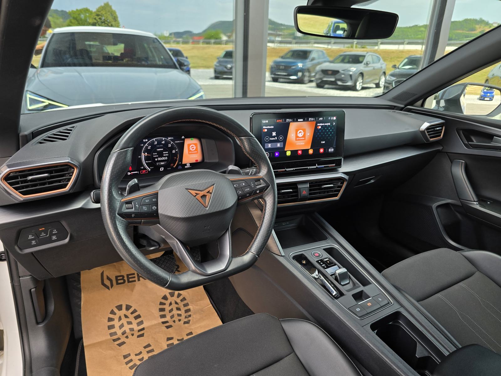 Cupra Leon 1,5 eTSI DSG⭐GRIJANJE VOLANA, AMBIJENTALNA RASVJETA⭐, fotografija 11