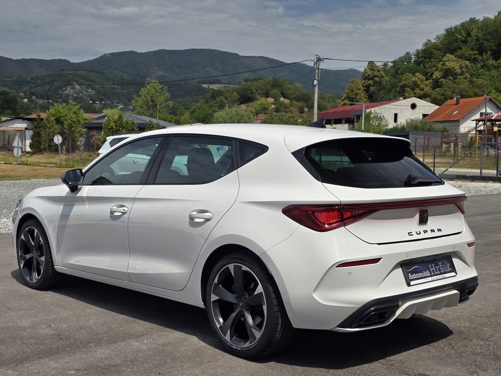 Cupra Leon 1,5 eTSI DSG⭐GRIJANJE VOLANA, AMBIJENTALNA RASVJETA⭐, fotografija 7