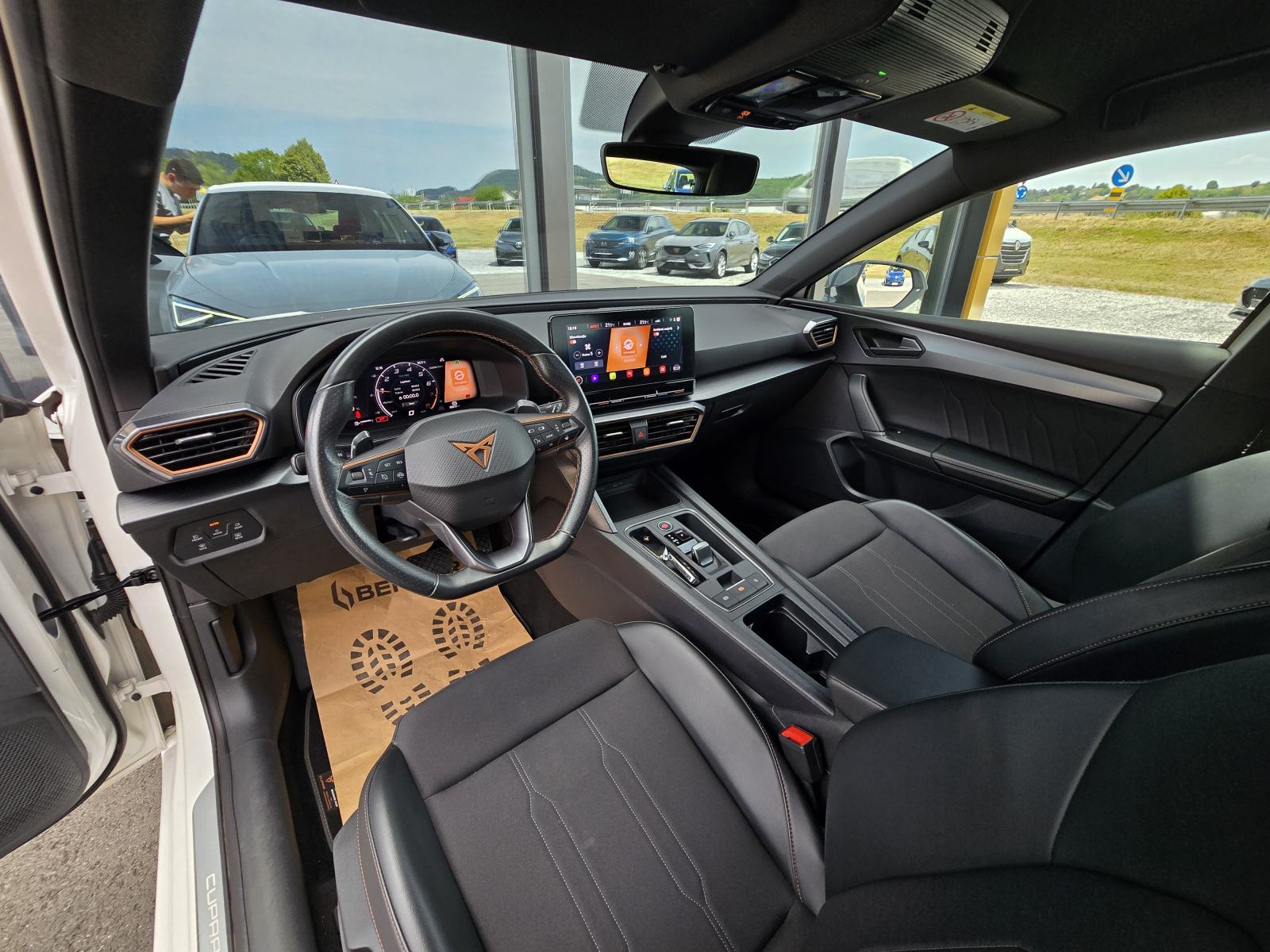 Cupra Leon 1,5 eTSI DSG⭐GRIJANJE VOLANA, AMBIJENTALNA RASVJETA⭐, fotografija 10
