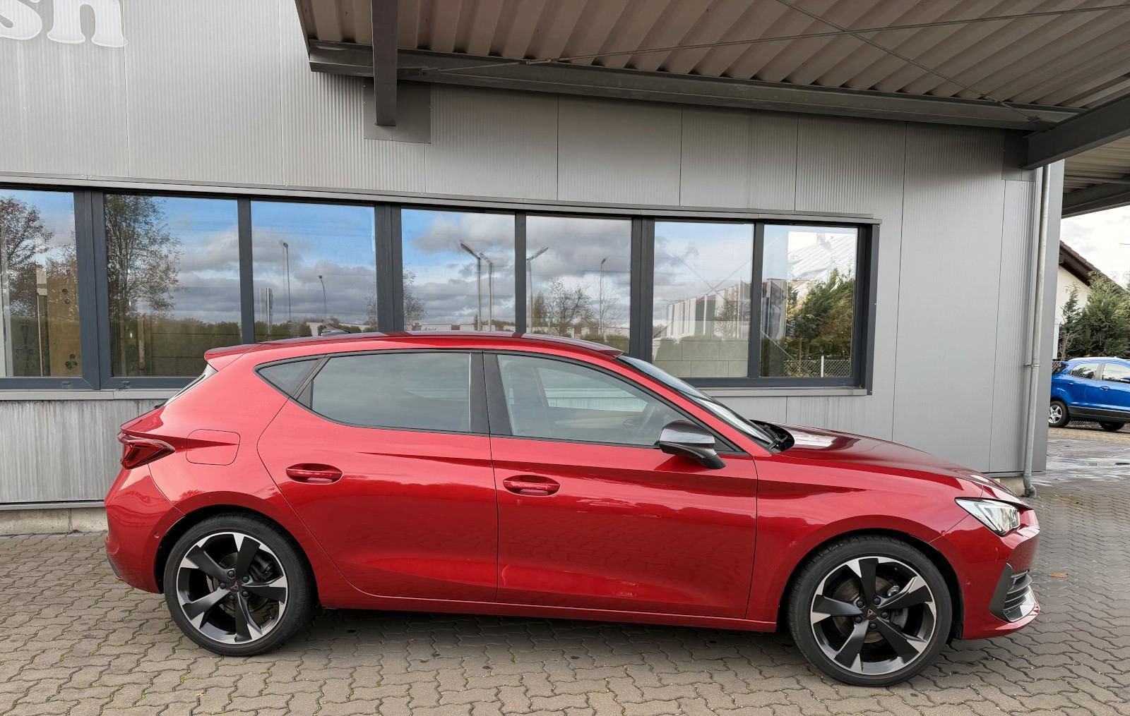 Cupra Leon 2.0 TDI DSG LED NAVI KOŽA ACC AMBIENT LIGHT 1.VLASNIK, fotografija 2