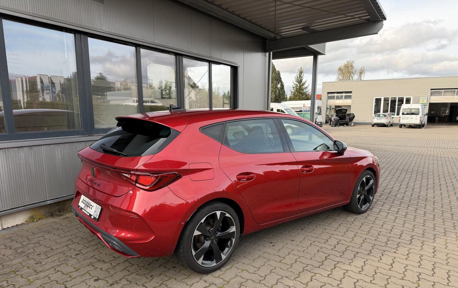 Cupra Leon 2.0 TDI DSG LED NAVI KOŽA ACC AMBIENT LIGHT 1.VLASNIK, fotografija 4