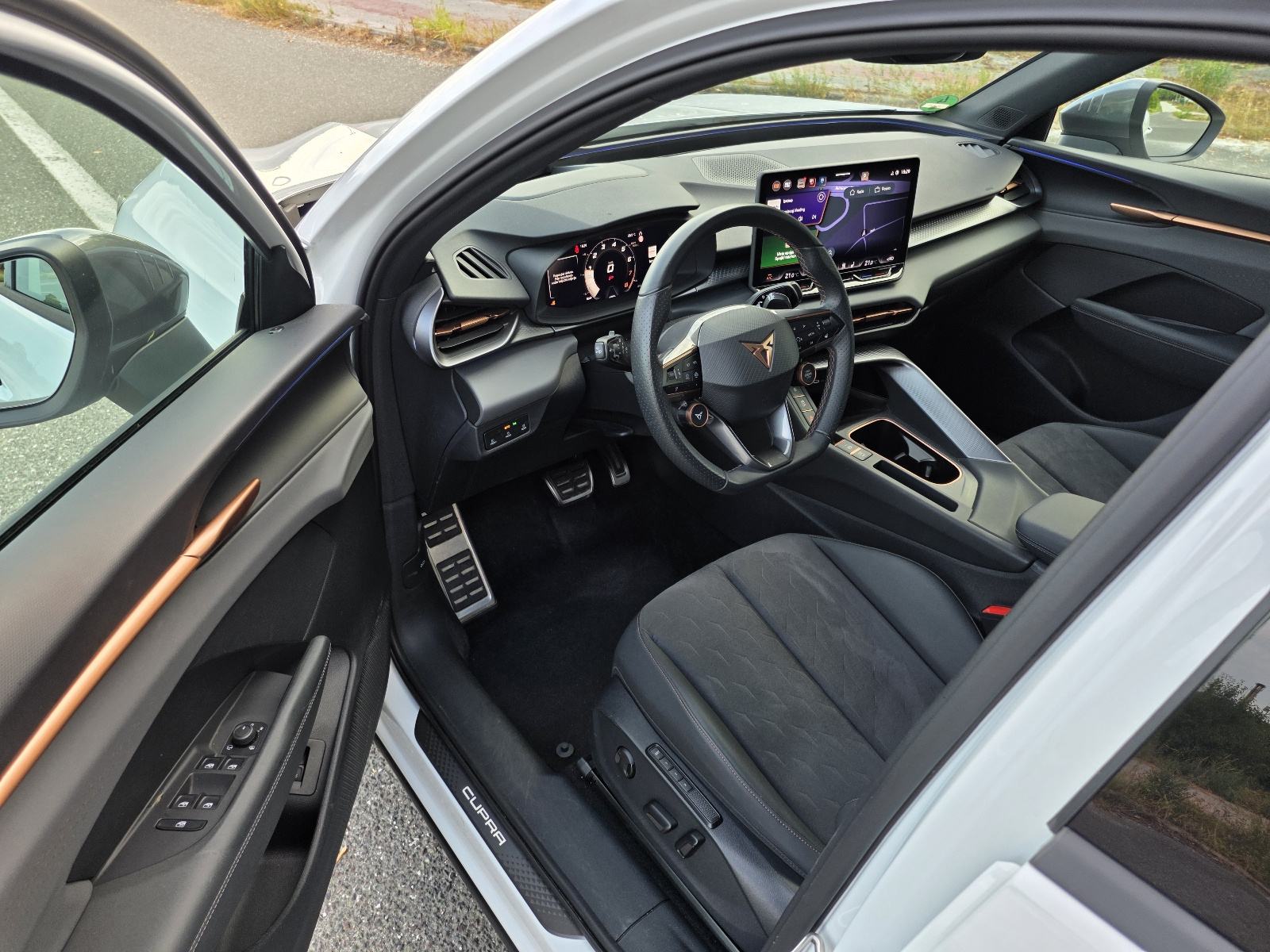 Cupra Terramar 1.5 eTSI DSG, 2025 god, 39000 km,P. Kamere,Navi,Head Up, fotografija 11