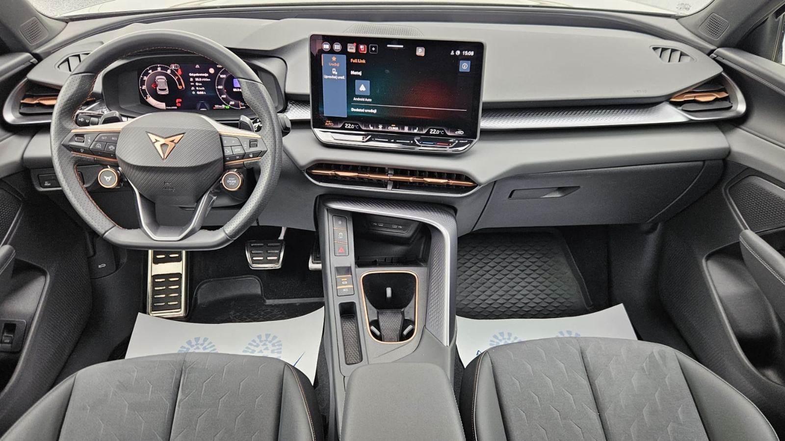 Cupra Terramar 2,0 TSi DSG 4Drive FULL HR auto 14200 km, fotografija 7