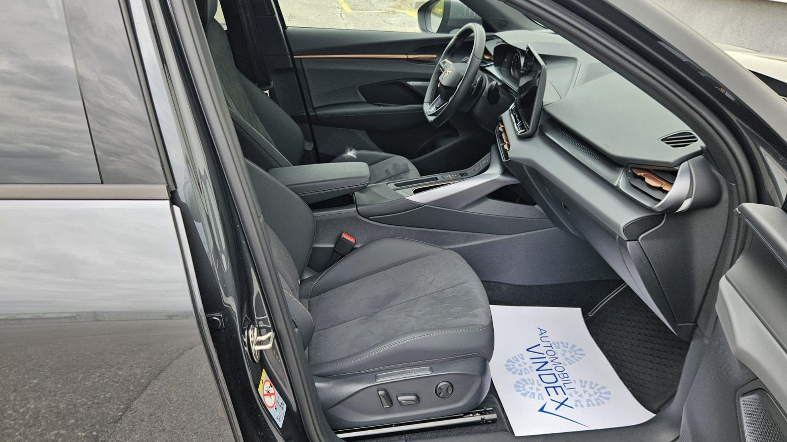 Cupra Terramar 2,0 TSi DSG 4Drive FULL HR auto 14200 km, fotografija 12
