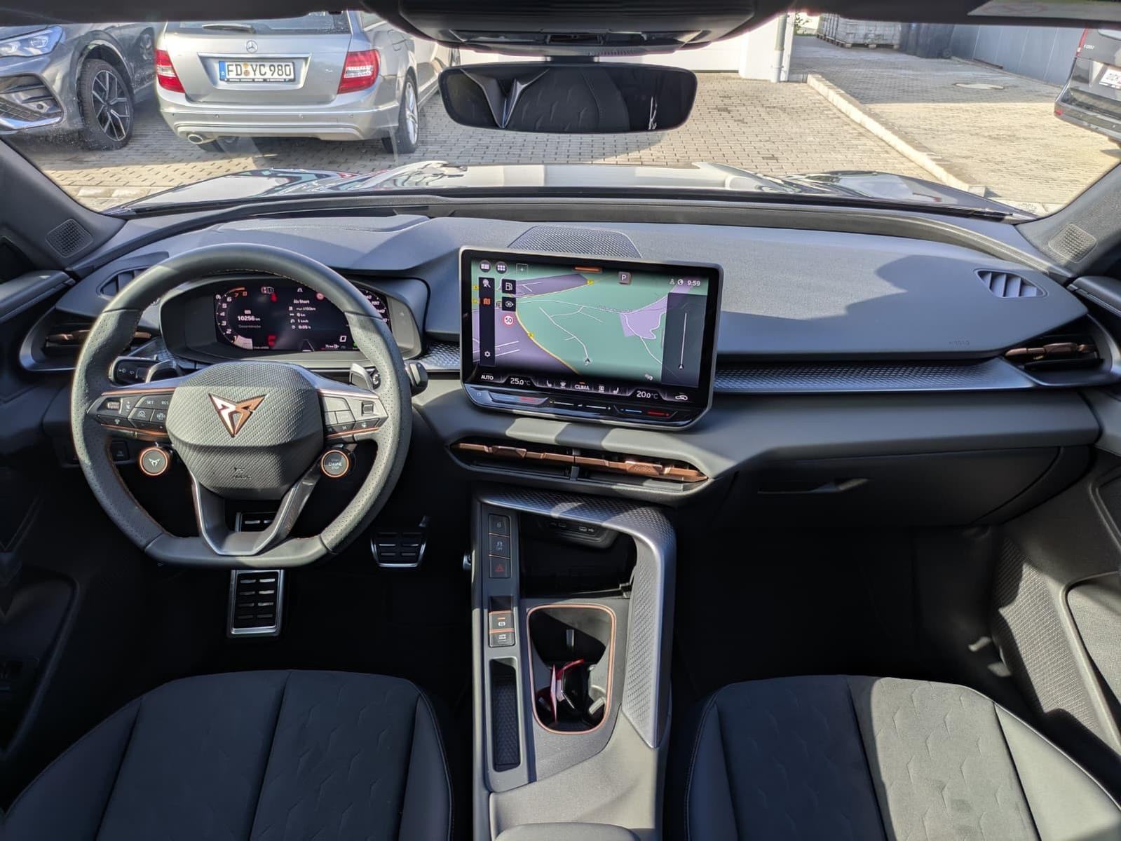 Cupra Terramar 2.0 TSI DSG 4Drive VZ PANORAMA MATRIX HUD ACC DCC, fotografija 17