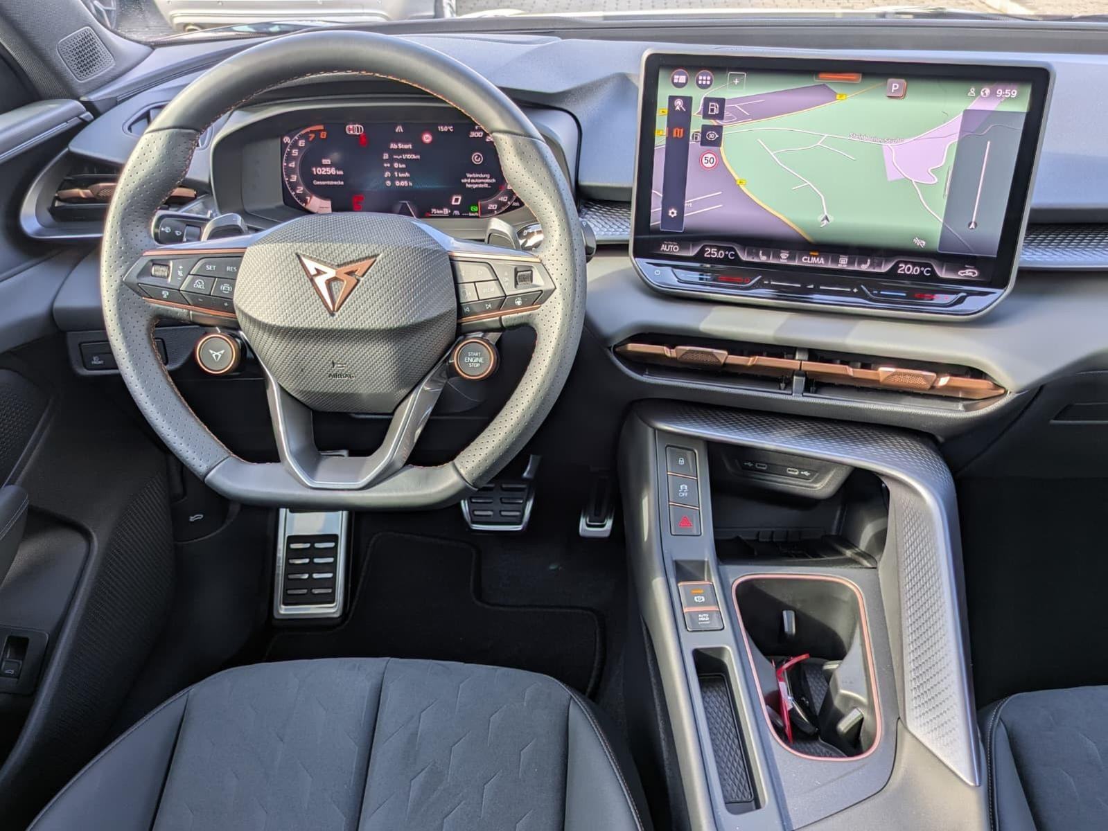 Cupra Terramar 2.0 TSI DSG 4Drive VZ PANORAMA MATRIX HUD ACC DCC, fotografija 16