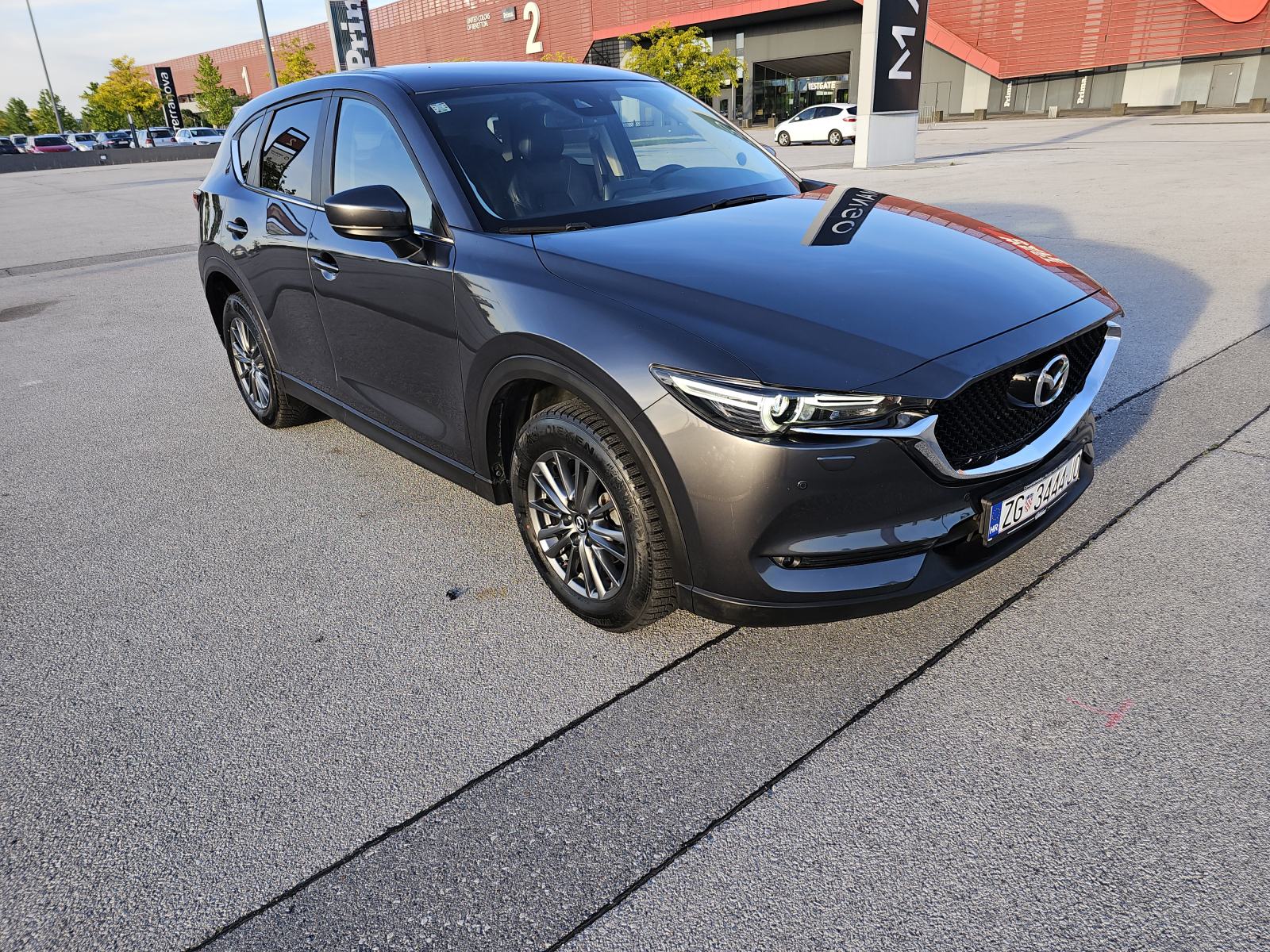CX-5*CD*Bose*150 ks*navigacija*tempomat*koža*led*126.000 km*2018. g.*, pogled izvana - slika 5