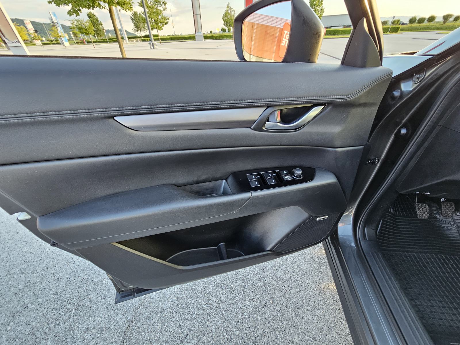 CX-5*CD*Bose*150 ks*navigacija*tempomat*koža*led*126.000 km*2018. g.*, fotografija 12