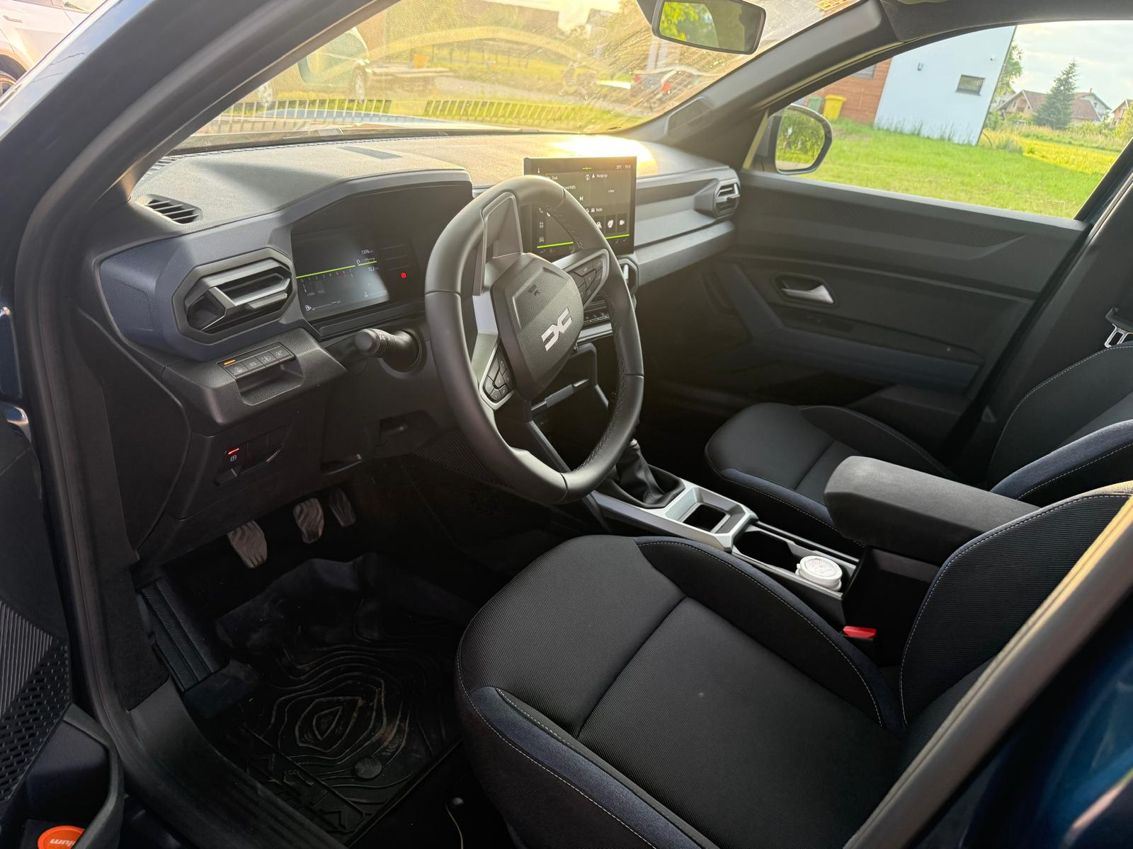 Dacia Bigster Expression 2025.god, prvi vlasnik, 1300km, NOVO, fotografija 9
