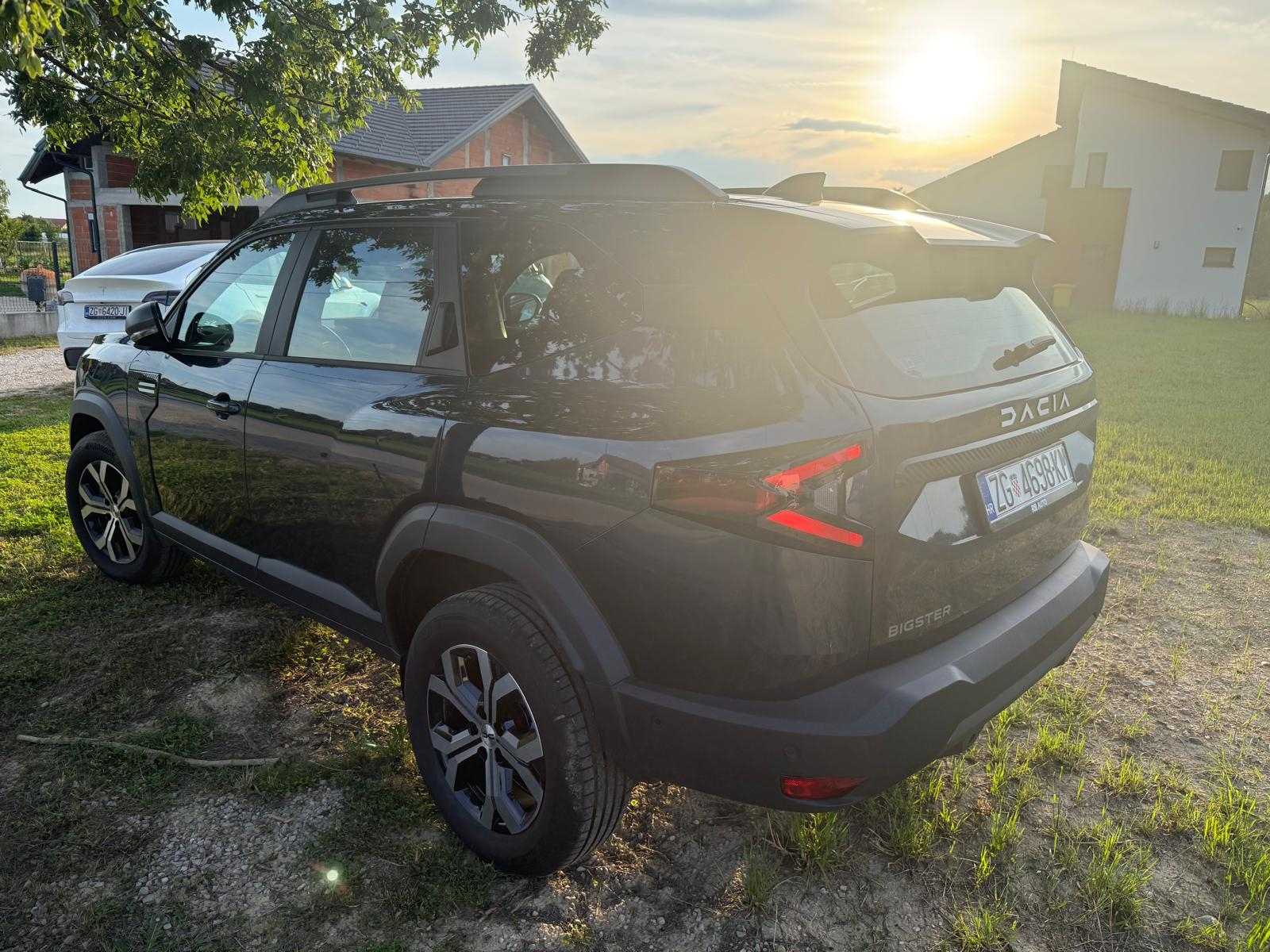 Dacia Bigster Expression 2025.god, prvi vlasnik, 1300km, NOVO, fotografija 4
