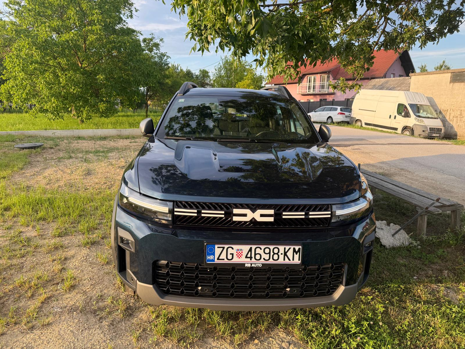 Dacia Bigster Expression 2025.god, prvi vlasnik, 1300km, NOVO, fotografija 3