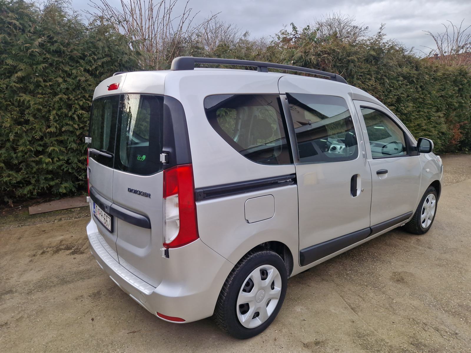 Dacia Dokker 1,5 dCi 75 KARTICE DO 36 MJ KAO NOV!!, fotografija 2
