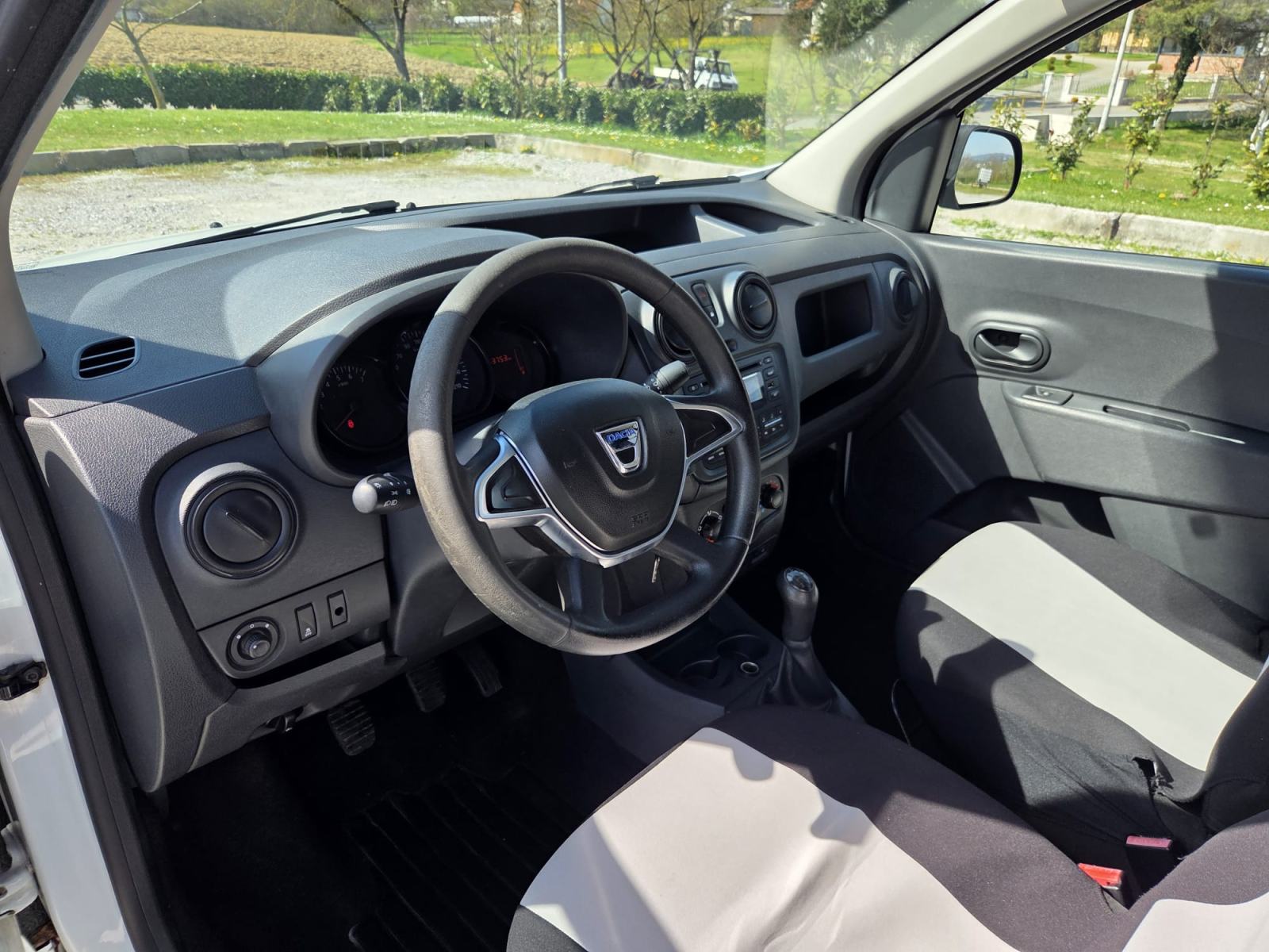 Dacia Dokker VAN 1,5 dCi 75,N1 u PDV-u HR vozilo,Servisna,bez ulaganja, fotografija 9