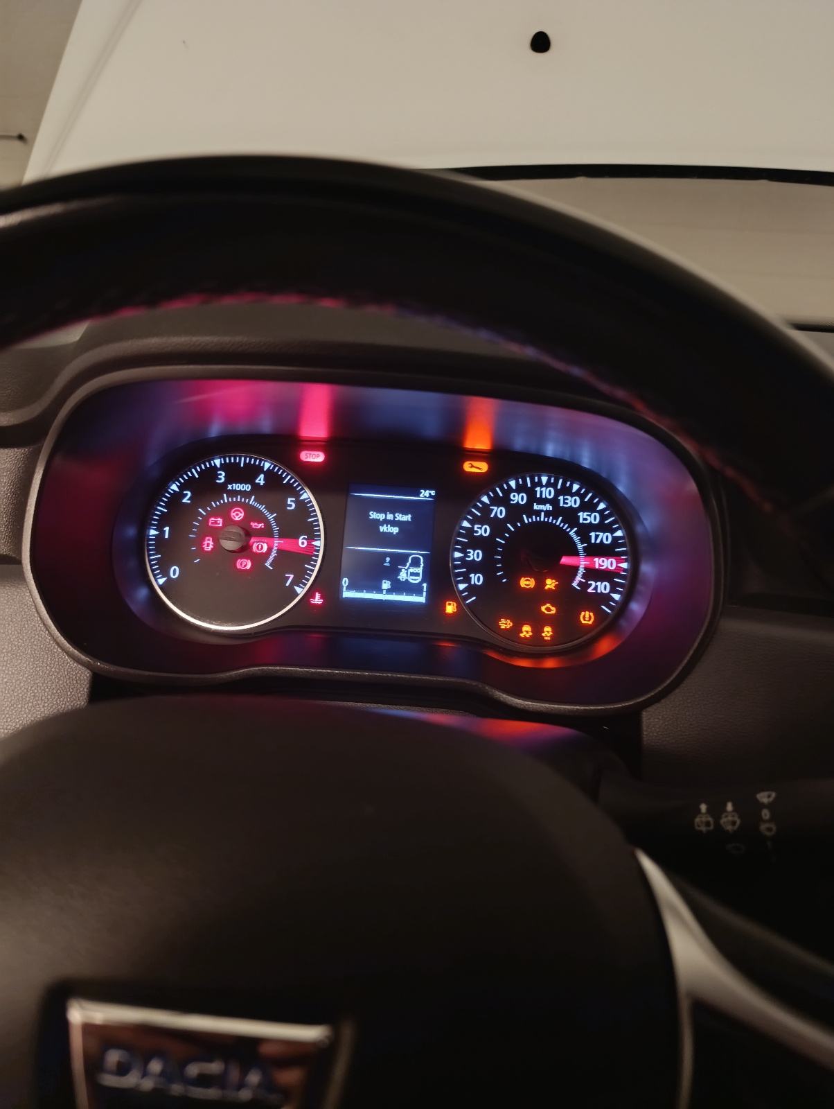 Dacia Duster 1.0 tce 74+ plin, fotografija 18