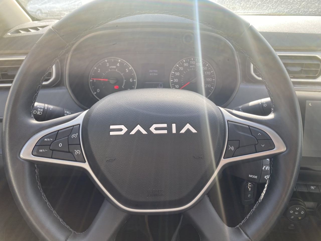 Dacia Duster 1,0 Tce 90 Essential, fotografija 9