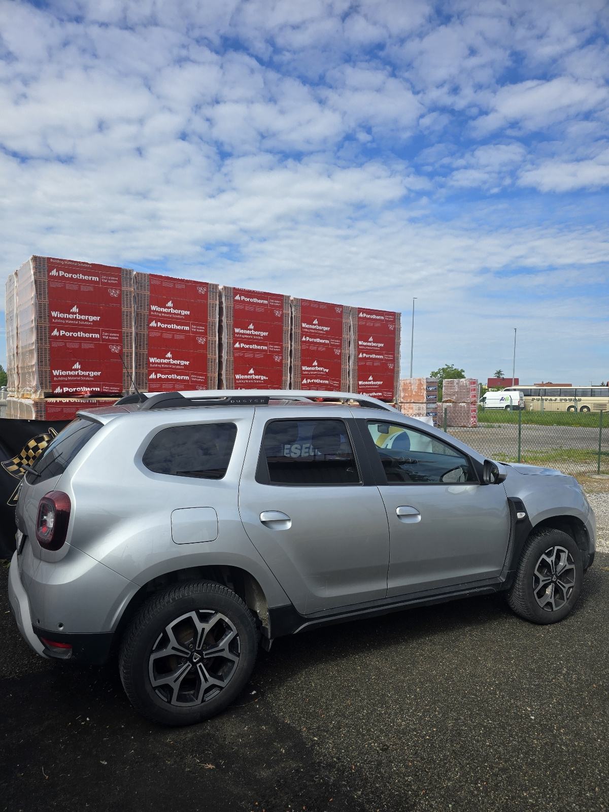 Dacia Duster 1,0 tce Lpg PRESTIGE/REGISTRIRAN 12/26, fotografija 3