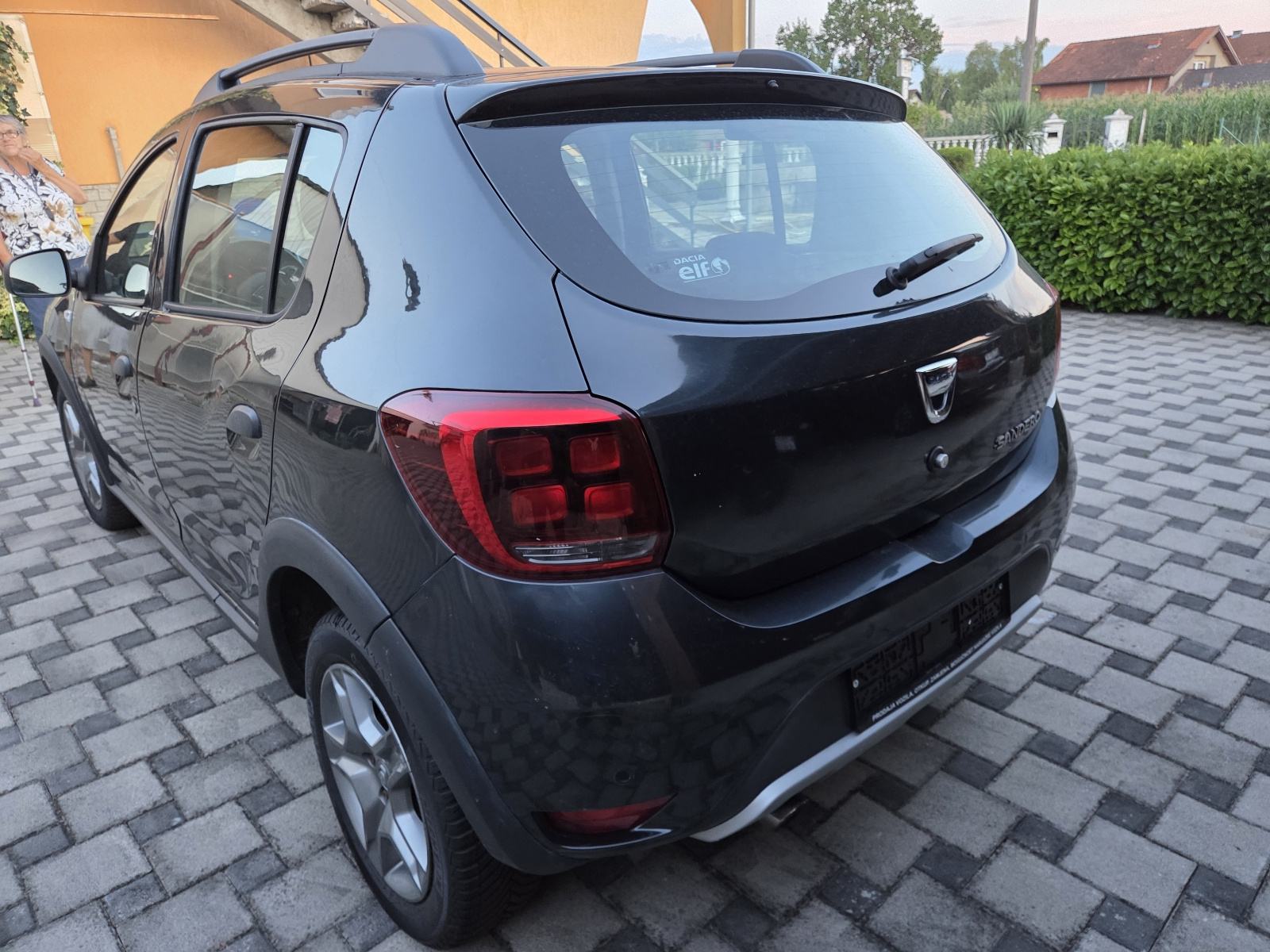 Dacia sandero stepway cros 1,0 tce navi tempomat alu f, pogled izvana - slika 2