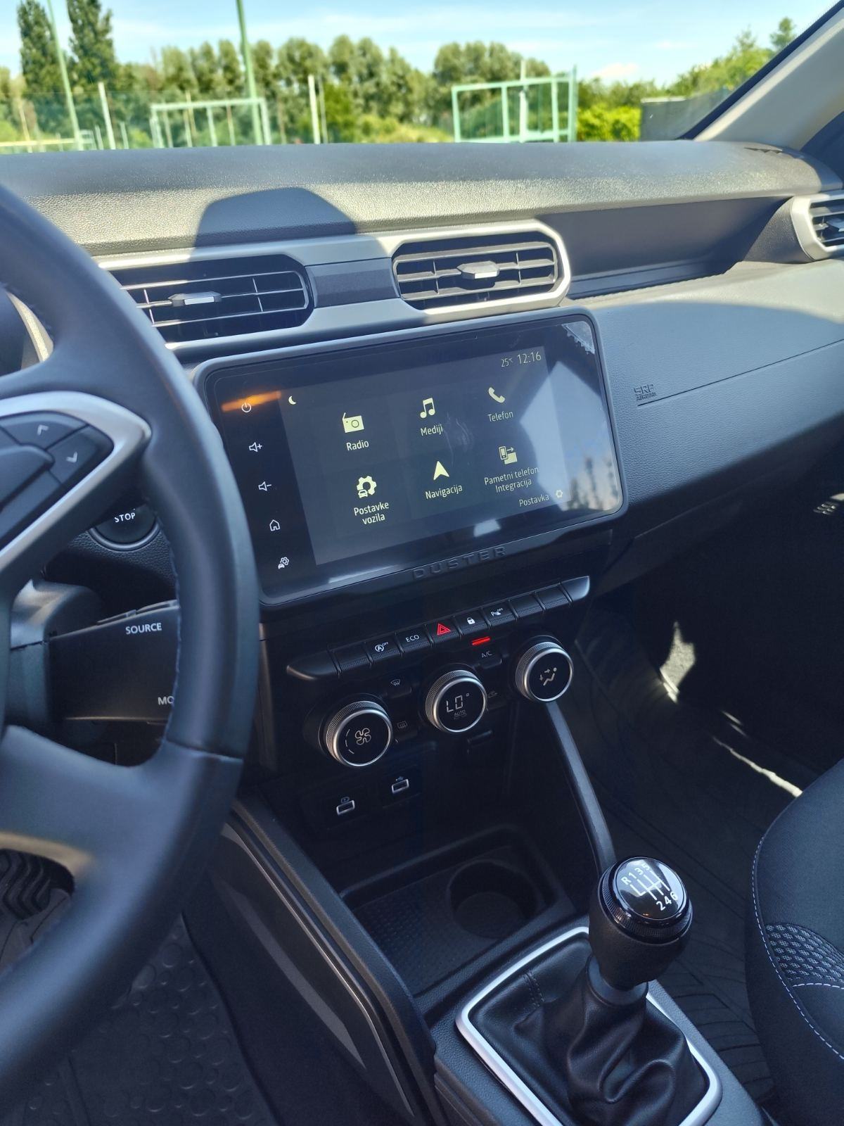 Dacia Duster 1,0 tce, fotografija 8