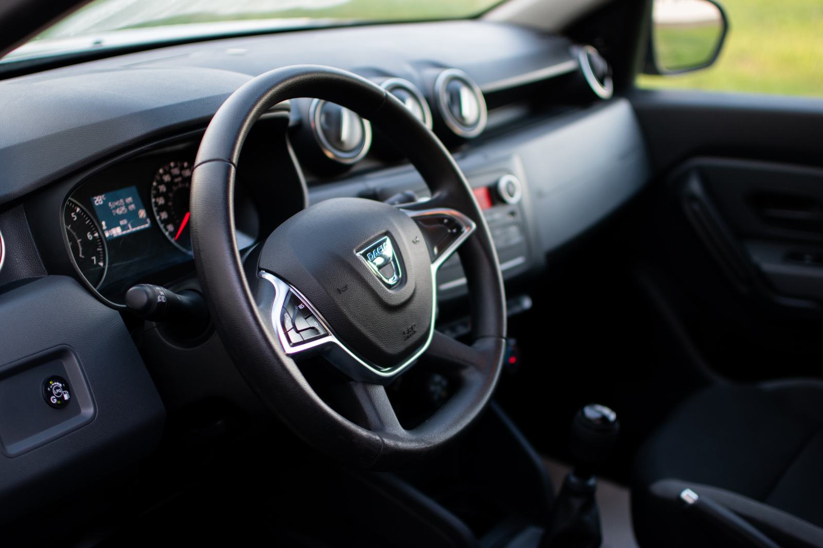 Dacia Duster 2021 LPG .SAMO 50000 KM KAO NOVA!!!!, fotografija 9