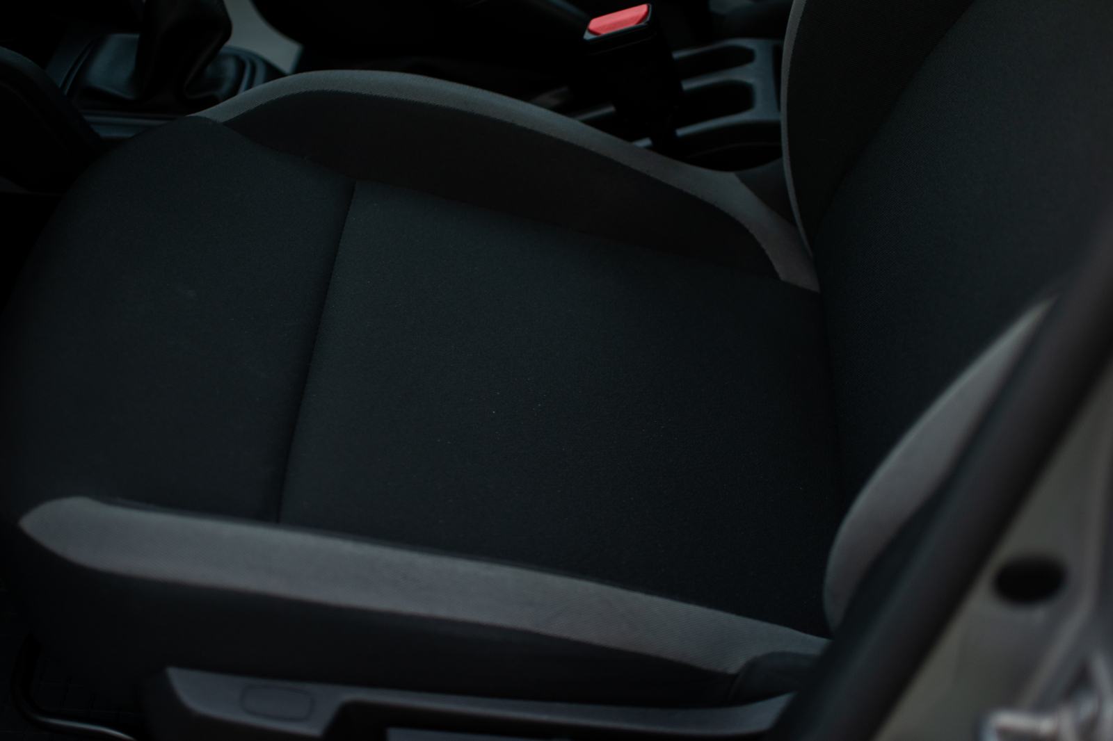 Dacia Duster 2021 LPG .SAMO 50000 KM KAO NOVA!!!!, fotografija 13
