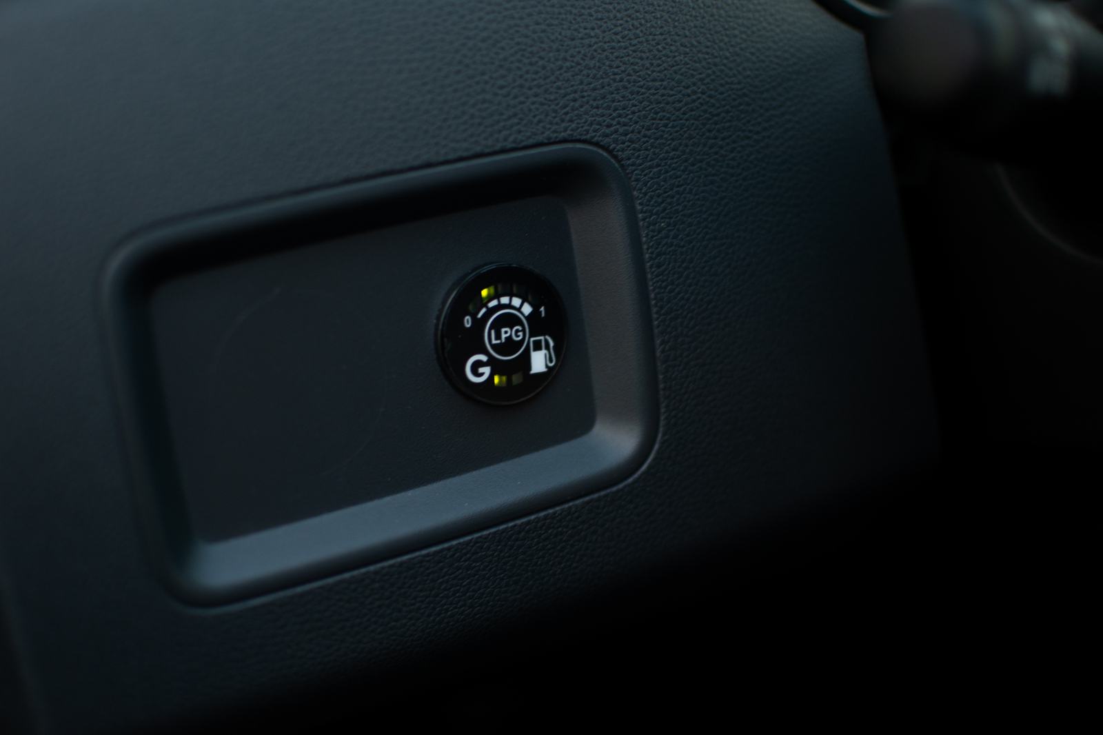 Dacia Duster 2021 LPG .SAMO 50000 KM KAO NOVA!!!!, fotografija 14