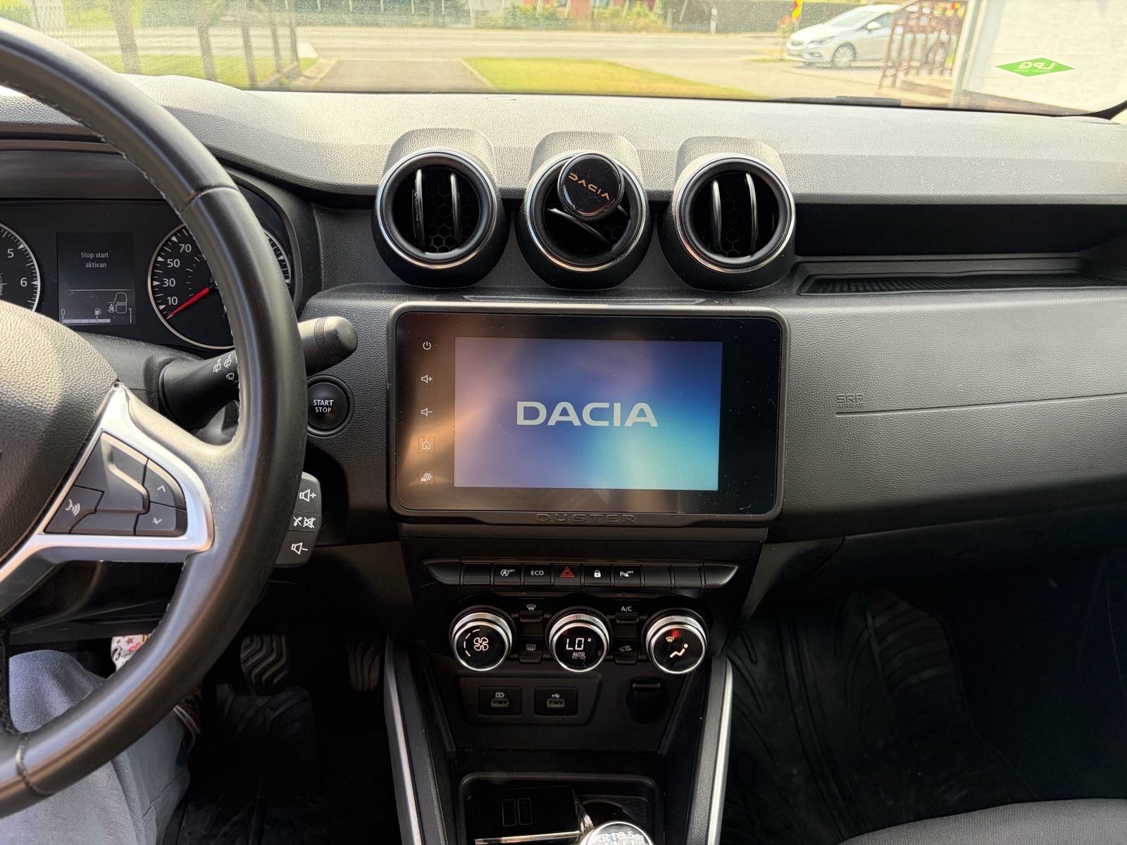 Dacia Duster 1,0 tce, fotografija 13
