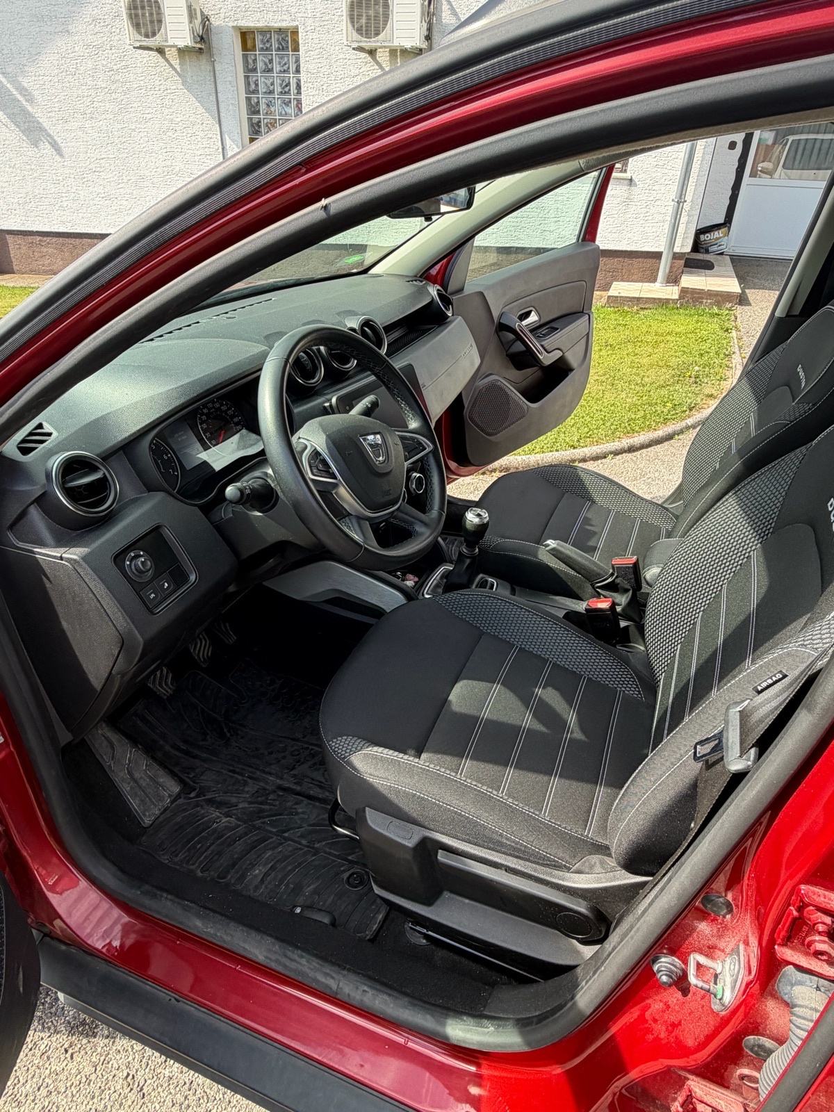Dacia Duster 1,0 tce, fotografija 7