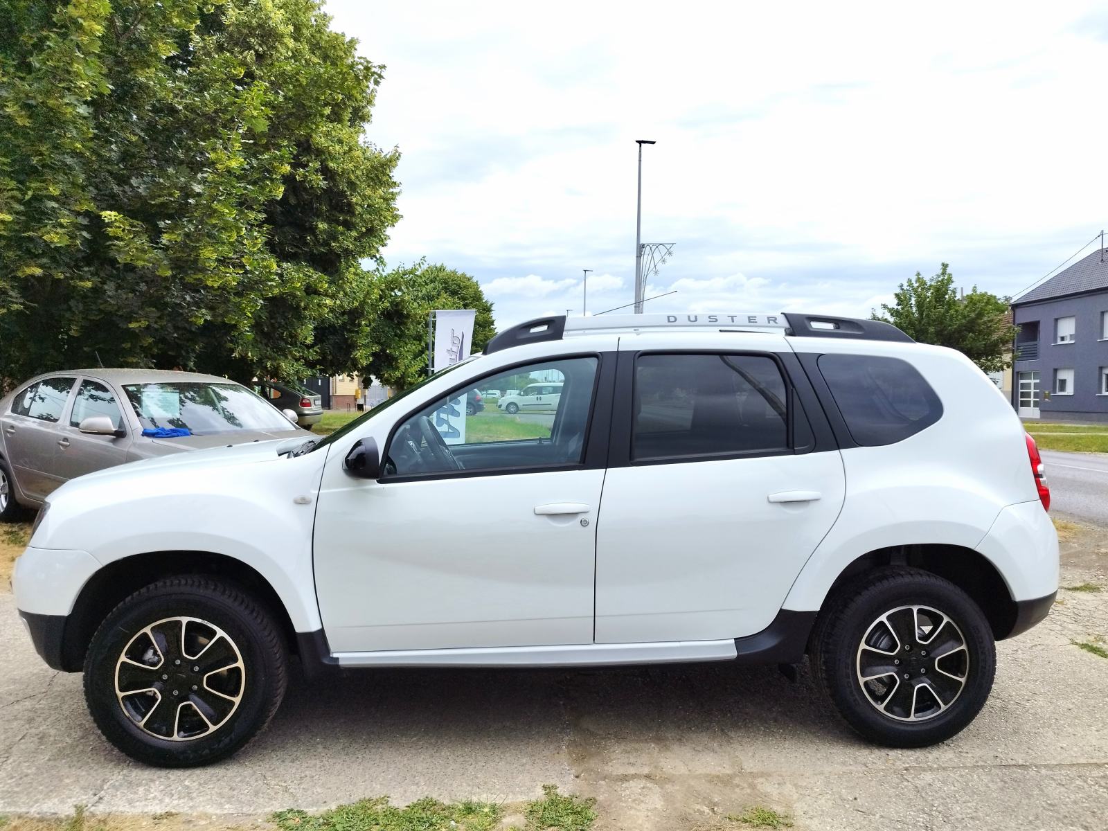 Dacia Duster 1,2 TCe 125 ***PRESTIGE**NAVI**ALU**TEMPOMAT**JAMSTVO**, fotografija 7