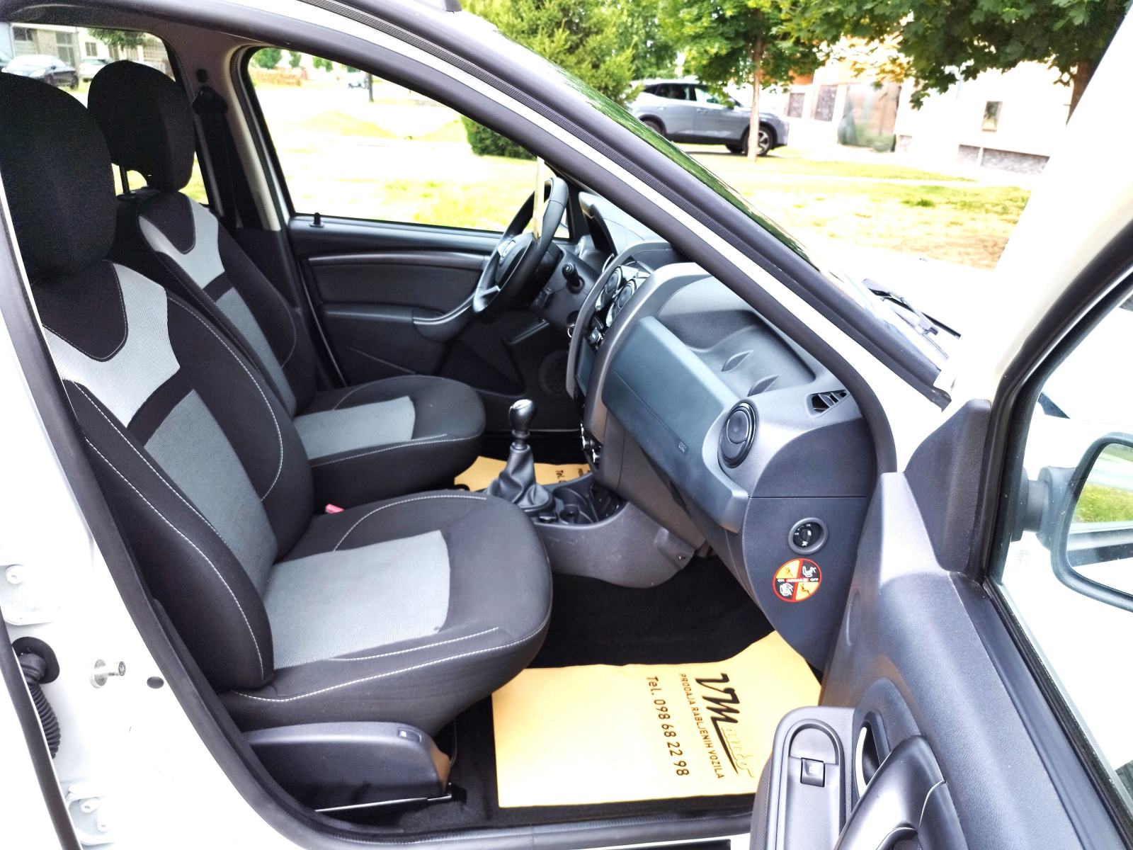 Dacia Duster 1,2 TCe 125 ***PRESTIGE**NAVI**ALU**TEMPOMAT**JAMSTVO**, fotografija 12