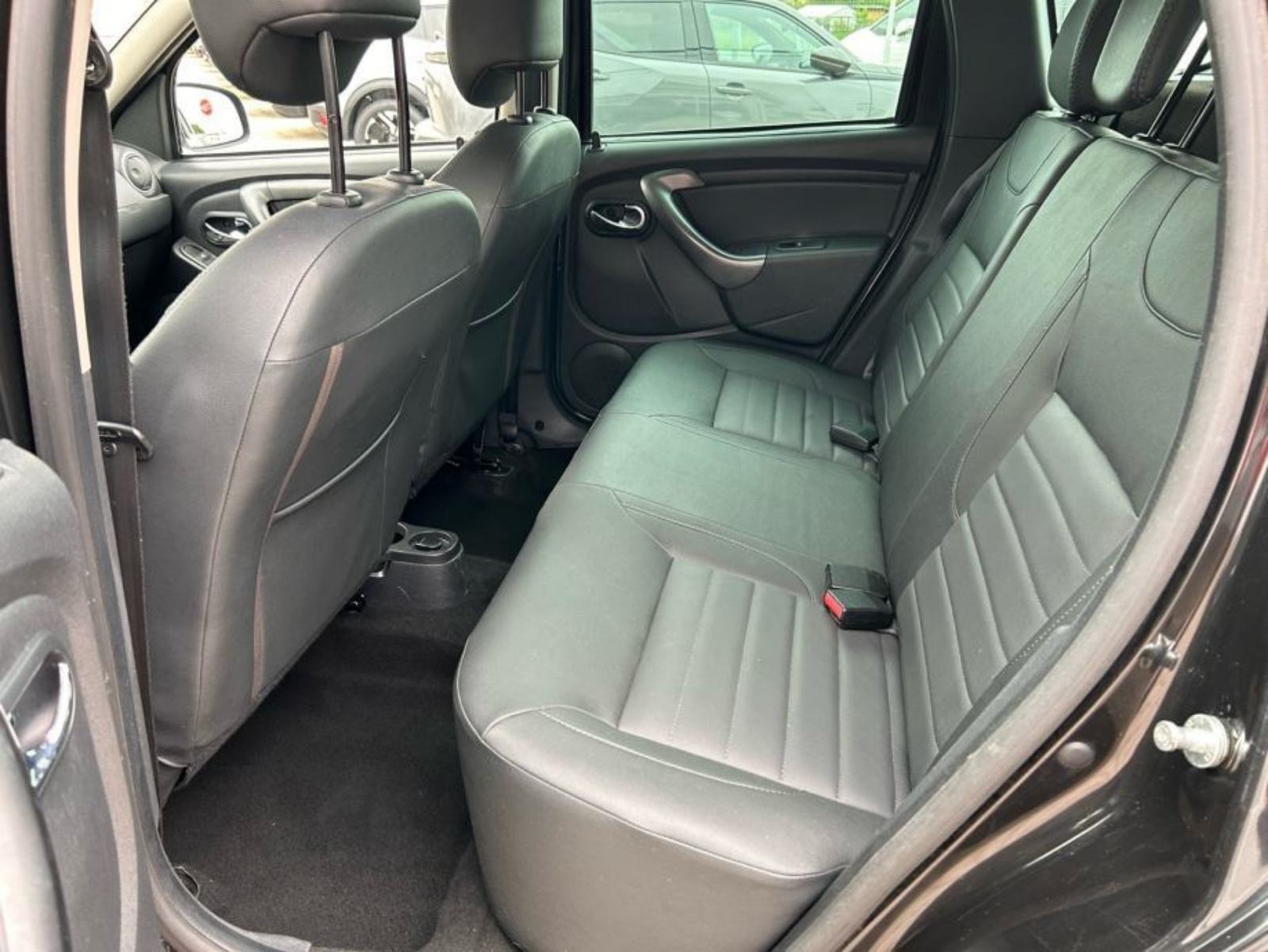 Dacia Duster 1,2 TCe 2014.,125 KS, NAVI, TEMP, KOŽA, ** 100 000 km **, fotografija 13