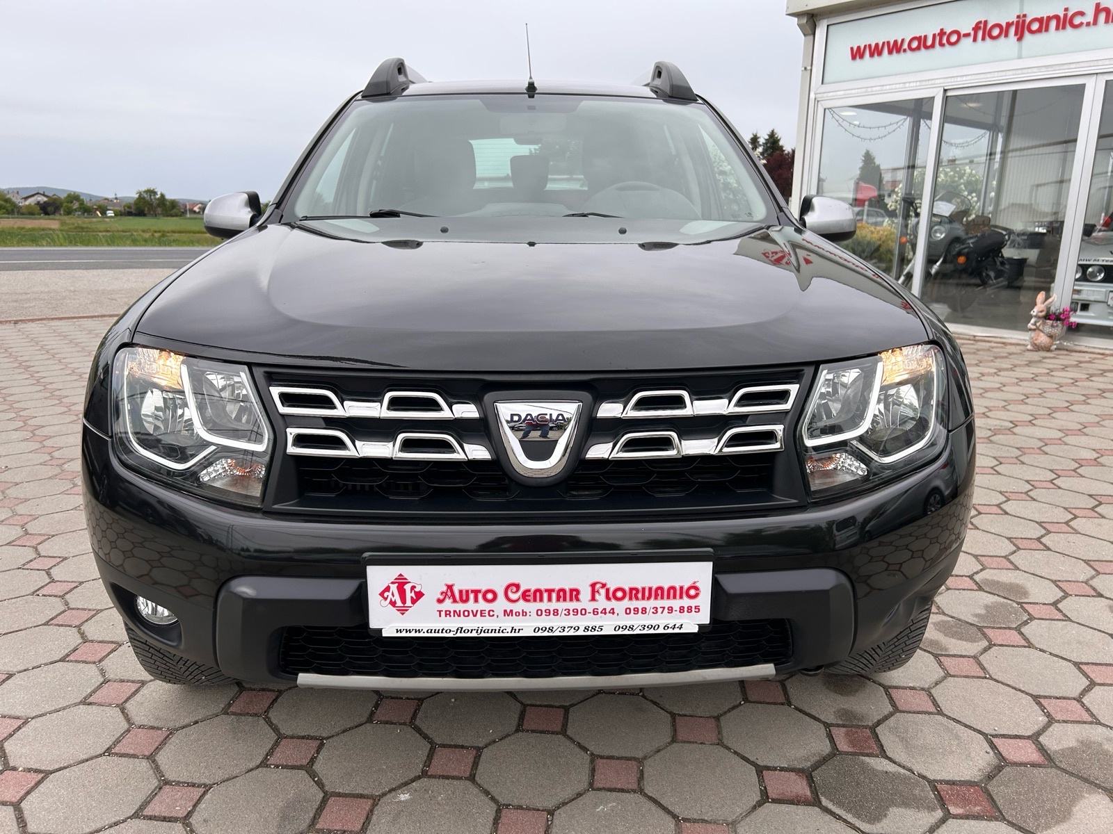 Dacia Duster 1,2 TCe 2014.,NAVI, TEMP, PARK SENZ, ALU, * 100 200 km *, fotografija 2
