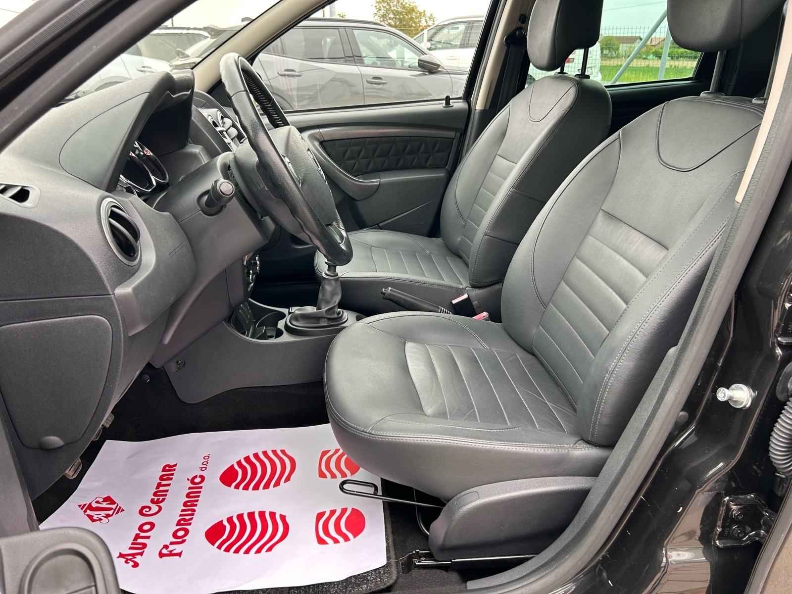 Dacia Duster 1,2 TCe 2014.,NAVI, TEMP, PARK SENZ, ALU, * 100 200 km *, fotografija 12