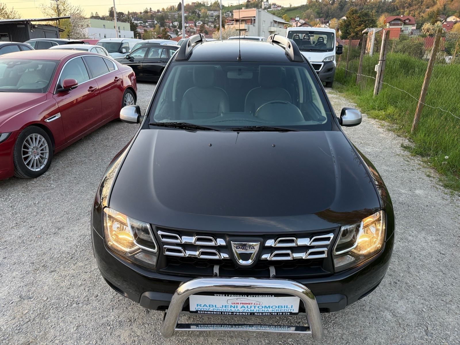 Dacia Duster 1,2 TCe -ALU-KLIMA-NAVI-TEMP-NEMA 5%, fotografija 3