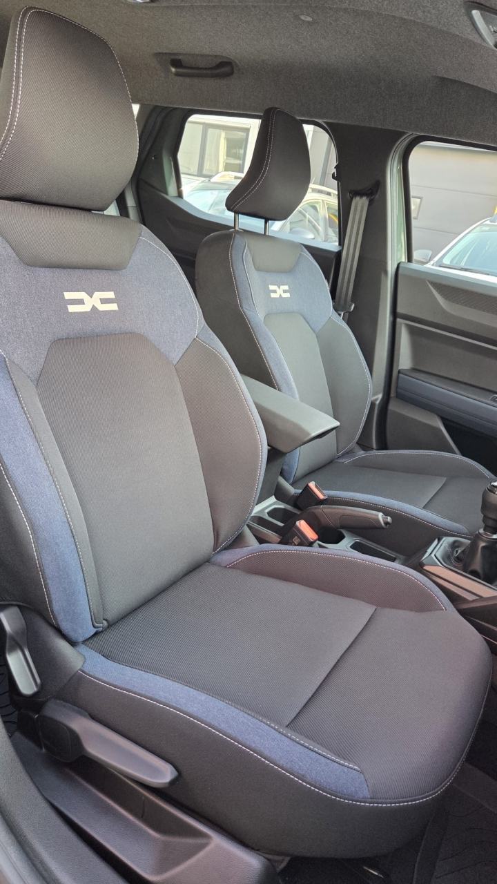 Dacia Duster 1.2 TCE EXPRESSION 130, fotografija 11