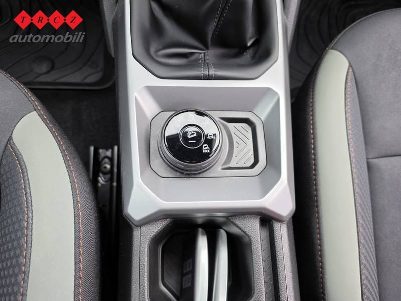 DACIA DUSTER 1.2 TCE XTREME 4X4, fotografija 10