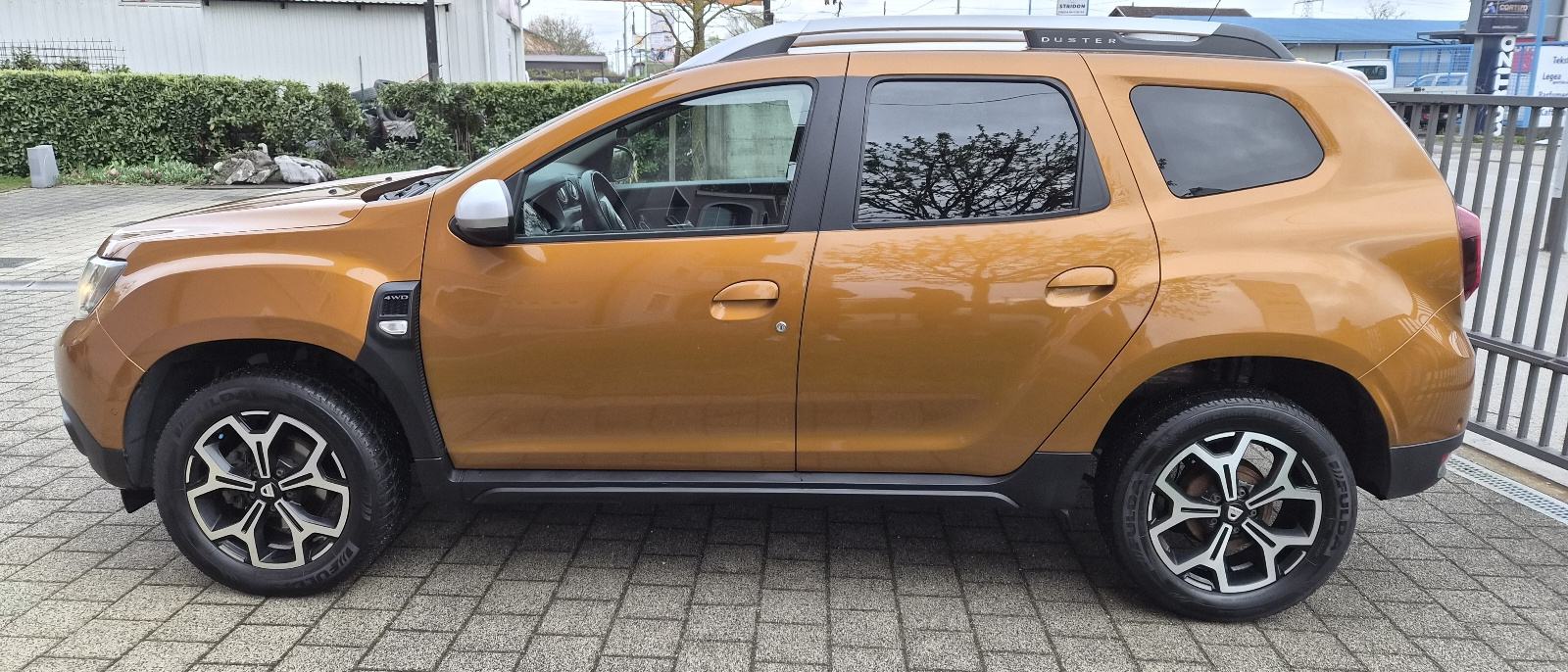 Dacia Duster 4X4 1,5 Blue dCi 115 PRESTIGE HR VOZILO KAMERA 360, fotografija 4