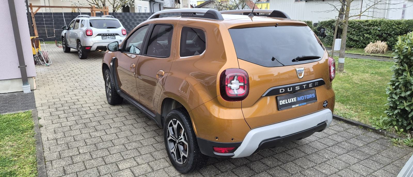 Dacia Duster 4X4 1,5 Blue dCi 115 PRESTIGE HR VOZILO KAMERA 360, fotografija 5