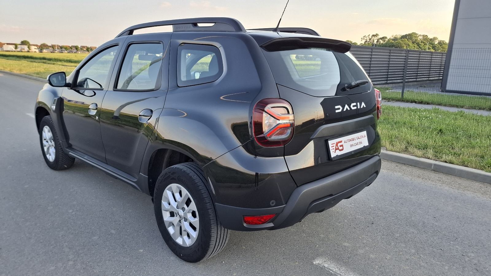 Dacia Duster 1,5 Blue dCi 50 000 km, fotografija 6