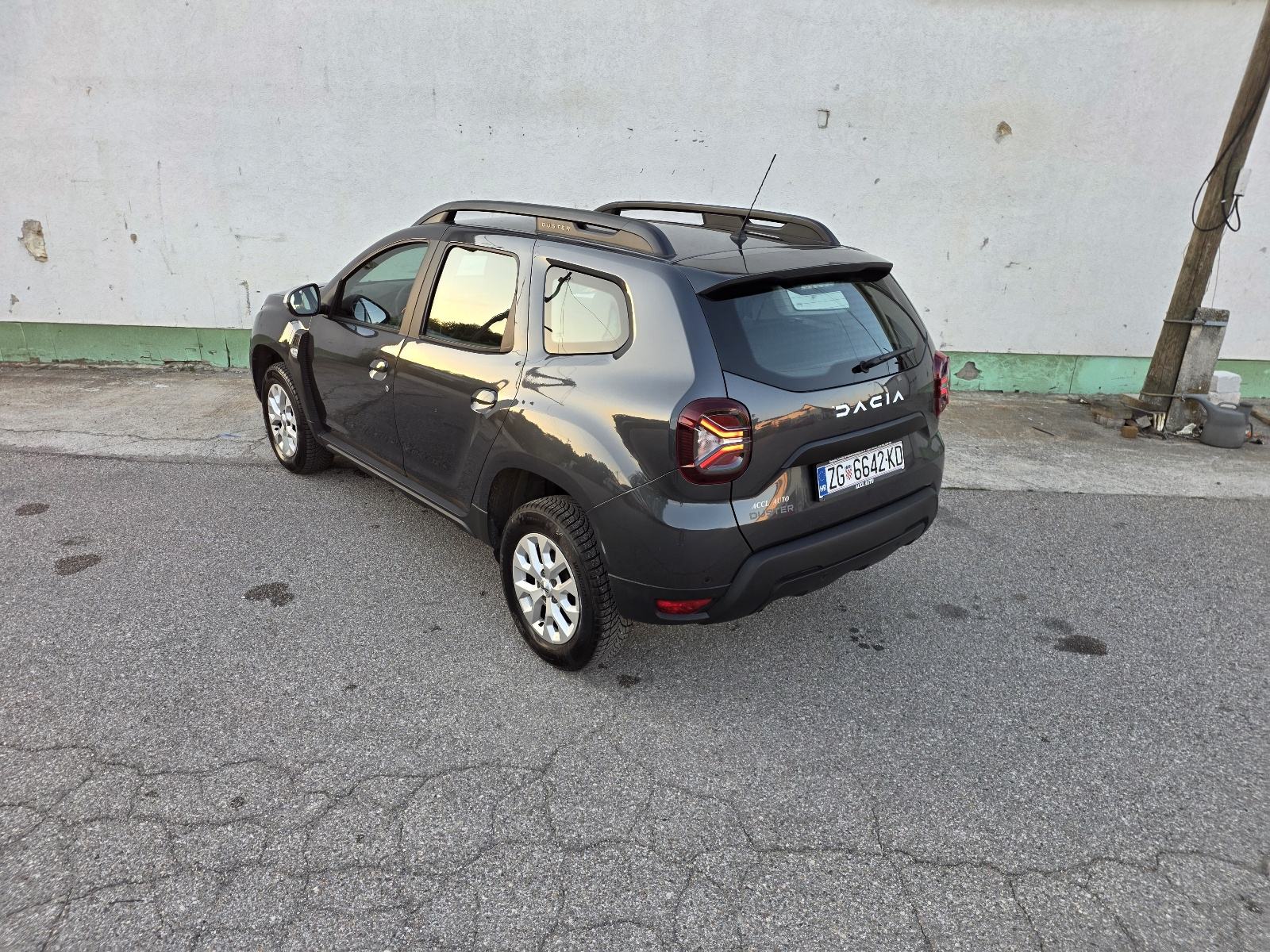 Dacia Duster 1,5 Blue dCi HR AUTO, SERVISNA, 1. VLASNIK, JAMSTVO 12MJ., fotografija 7