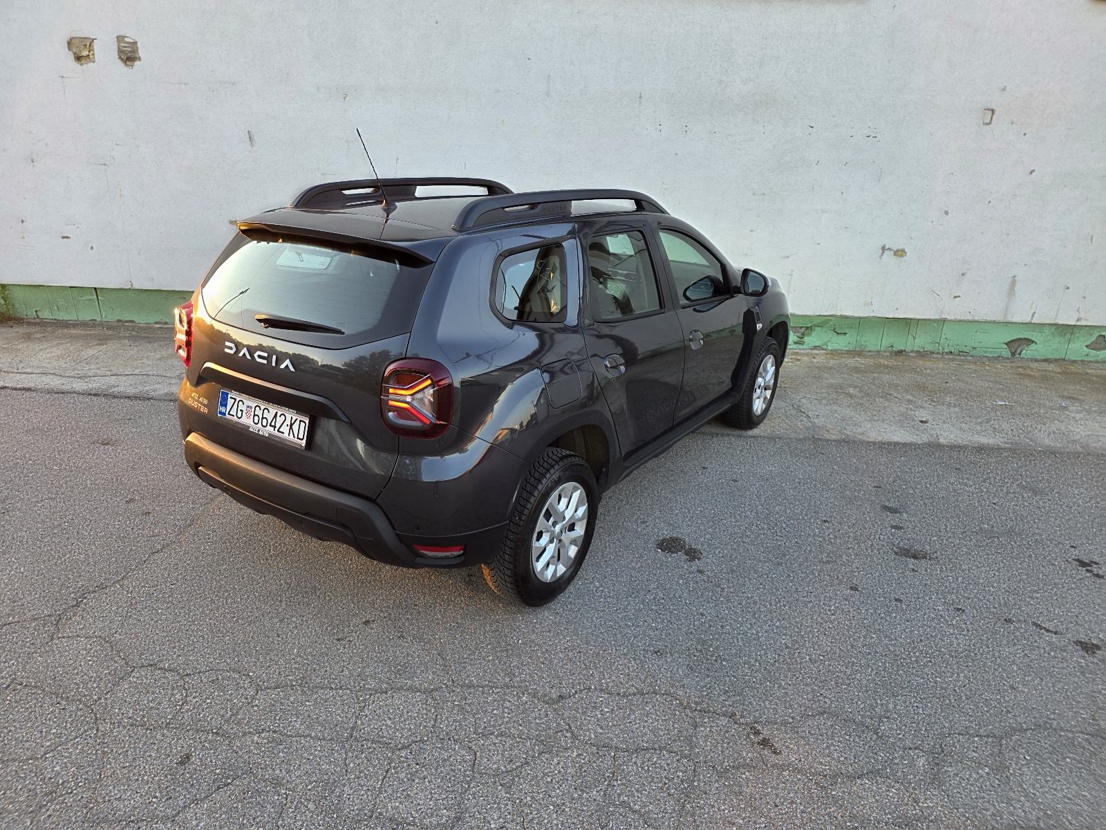 Dacia Duster 1,5 Blue dCi HR AUTO, SERVISNA, 1. VLASNIK, JAMSTVO 12MJ., fotografija 11
