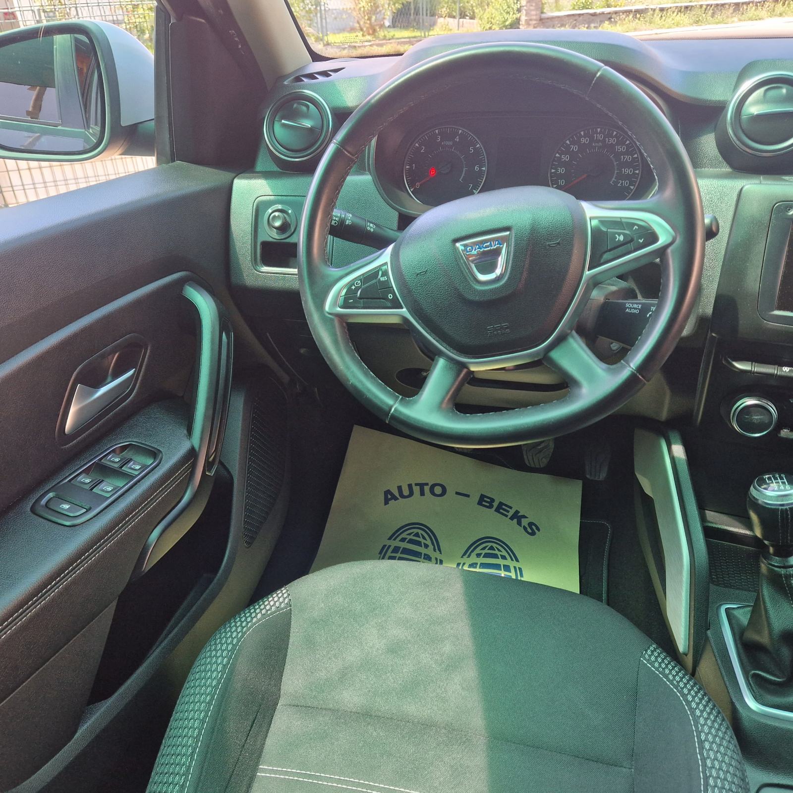 Dacia Duster 1,5 Blue dCi. Kamera,Navi,Park senzori.Na ime do rege., fotografija 17
