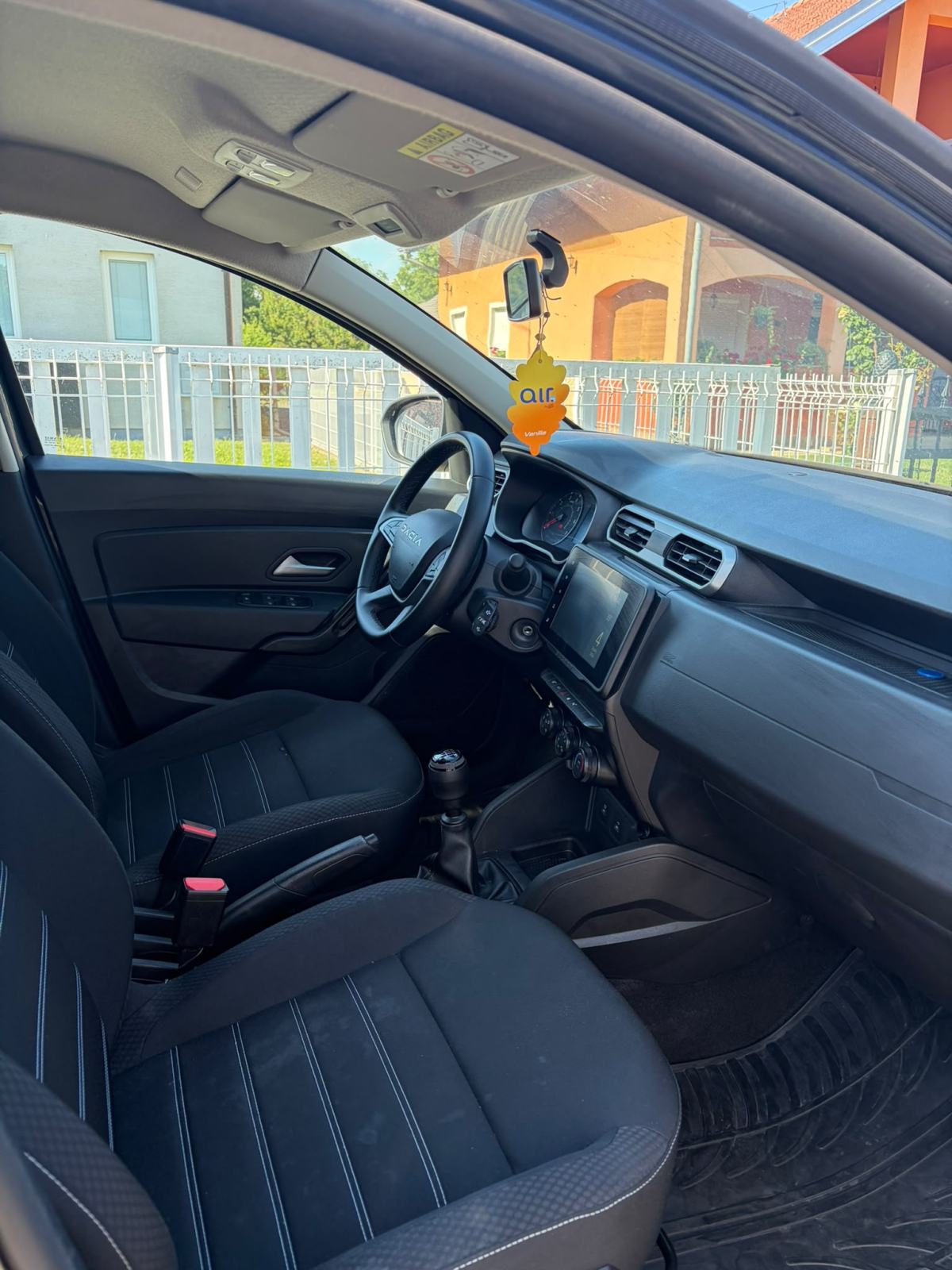 Dacia Duster 1,5 Blue dCi *PRVA RUKA*HR AUTO*, fotografija 9