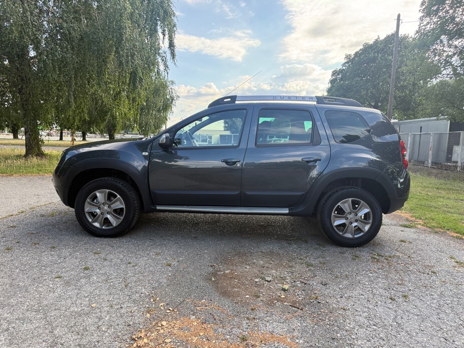 Dacia Duster 1,5 dCi 110 4x4-TEMPOM-VELIKI SERVIS-NAVI-KOŽA-GR.SJEDALA, fotografija 2