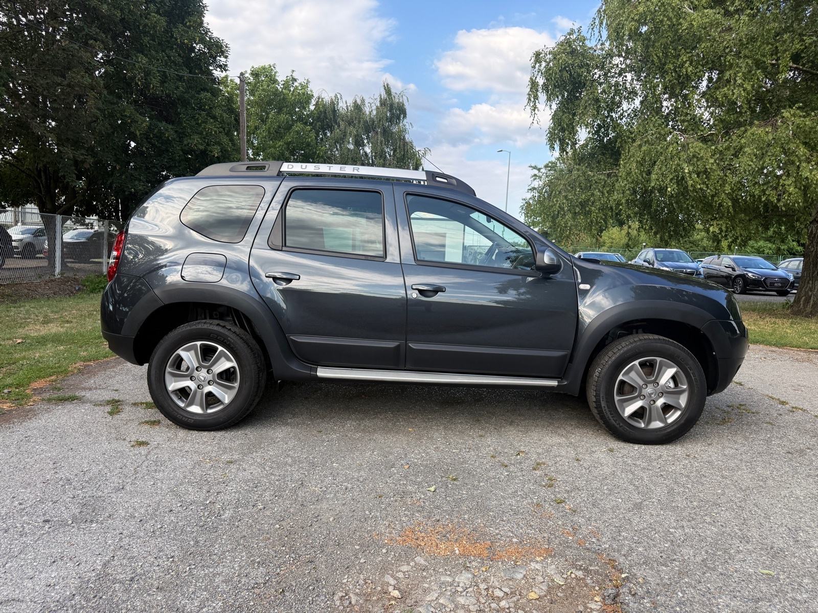 Dacia Duster 1,5 dCi 110 4x4-TEMPOM-VELIKI SERVIS-NAVI-KOŽA-GR.SJEDALA, fotografija 6
