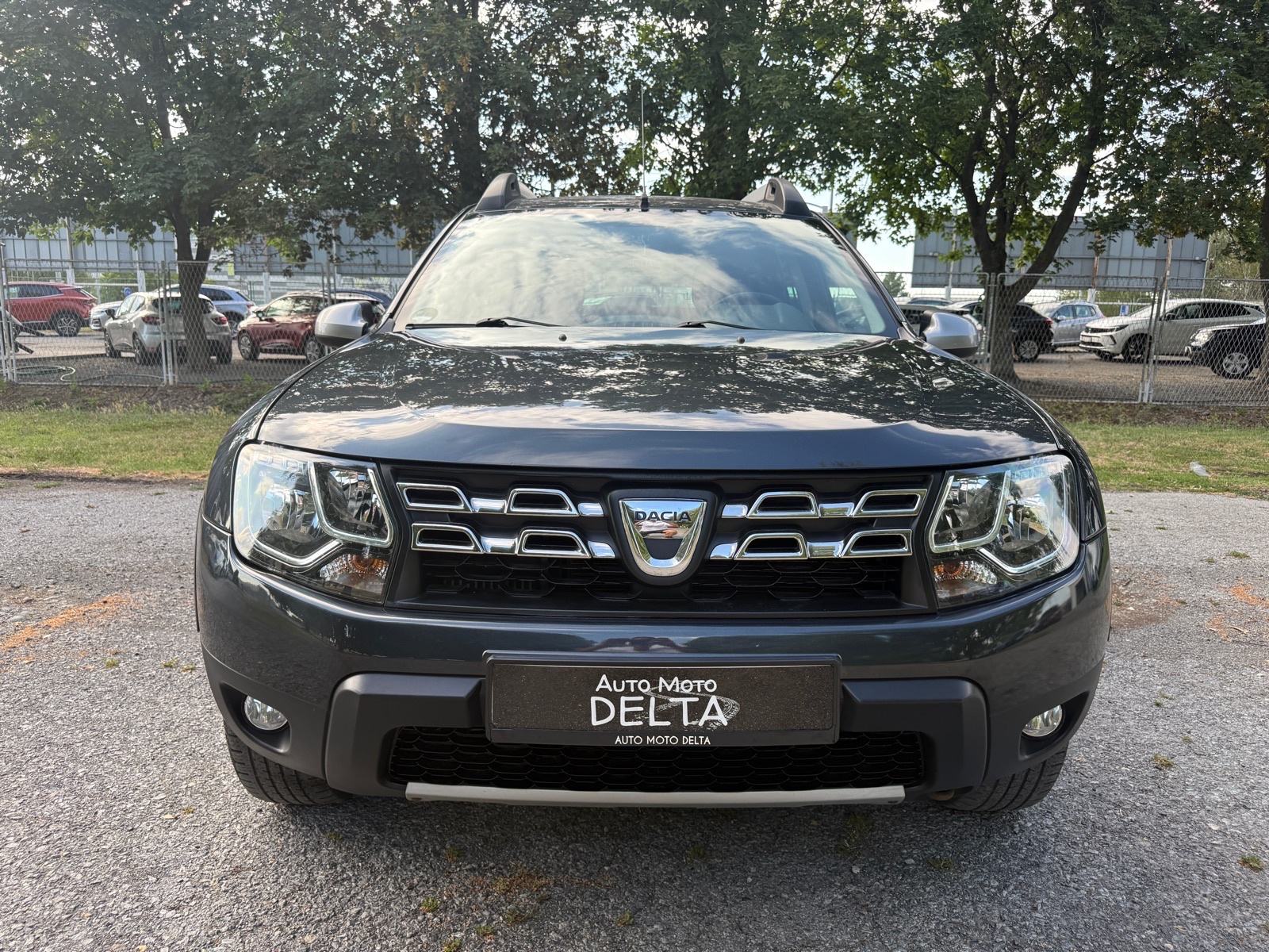 Dacia Duster 1,5 dCi 110 4x4-TEMPOM-VELIKI SERVIS-NAVI-KOŽA-GR.SJEDALA, fotografija 8