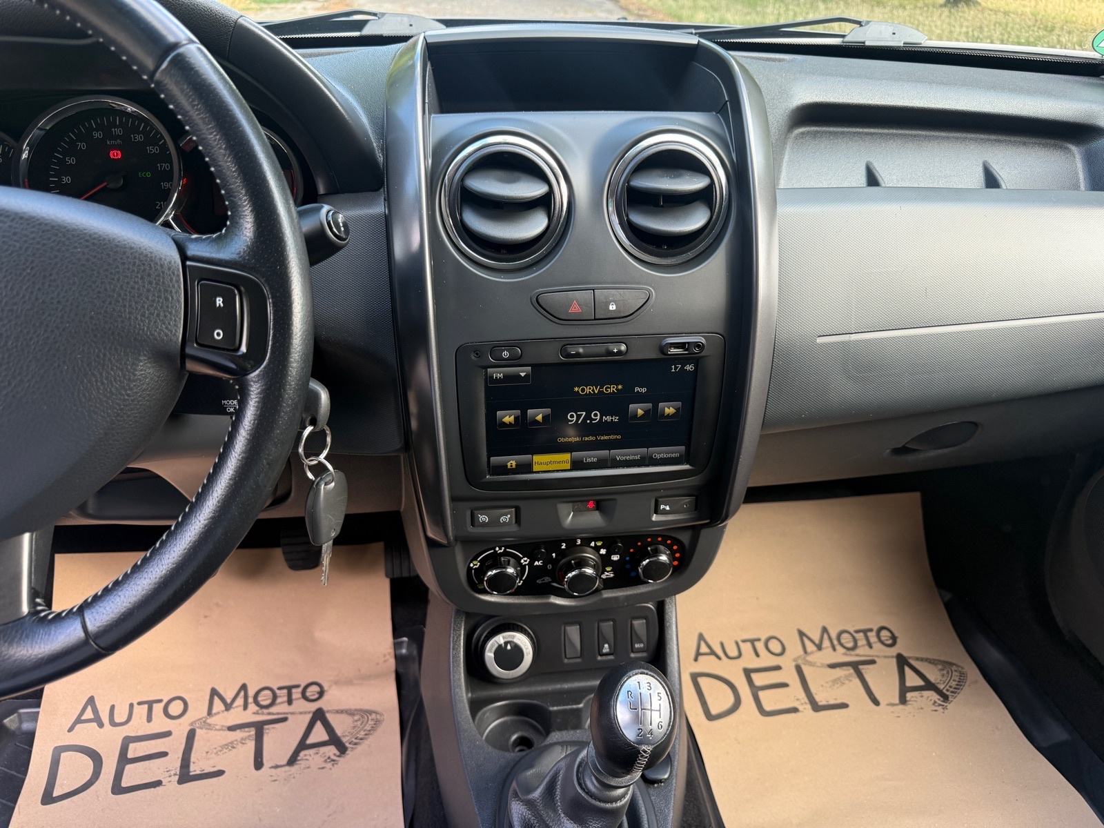 Dacia Duster 1,5 dCi 110 4x4-TEMPOM-VELIKI SERVIS-NAVI-KOŽA-GR.SJEDALA, fotografija 14