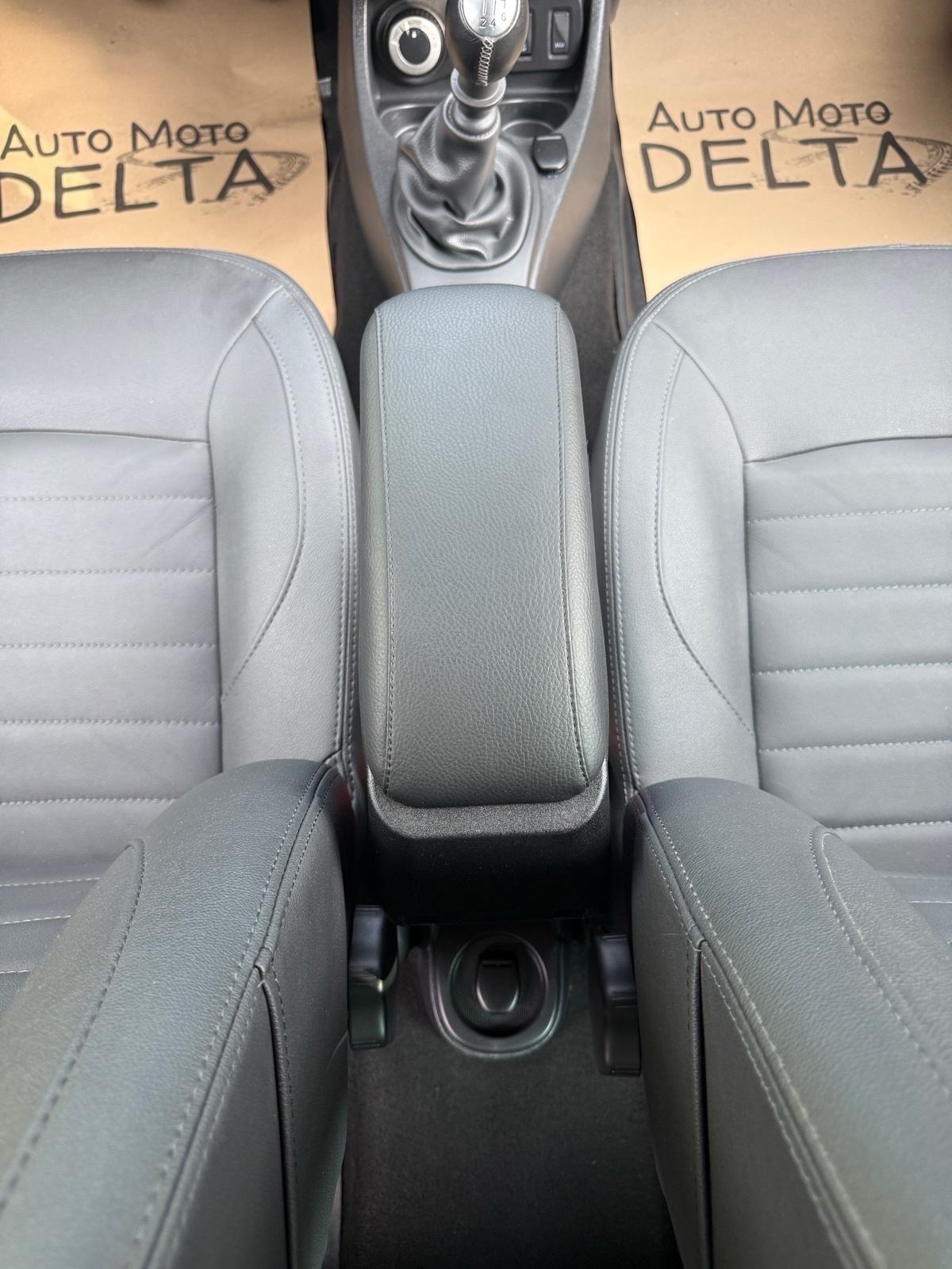 Dacia Duster 1,5 dCi 110 4x4-TEMPOM-VELIKI SERVIS-NAVI-KOŽA-GR.SJEDALA, fotografija 17