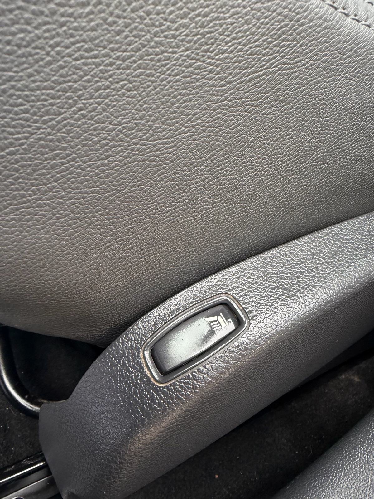 Dacia Duster 1,5 dCi * Navi,Kamera,Alu,Temp.,Alu**, fotografija 15